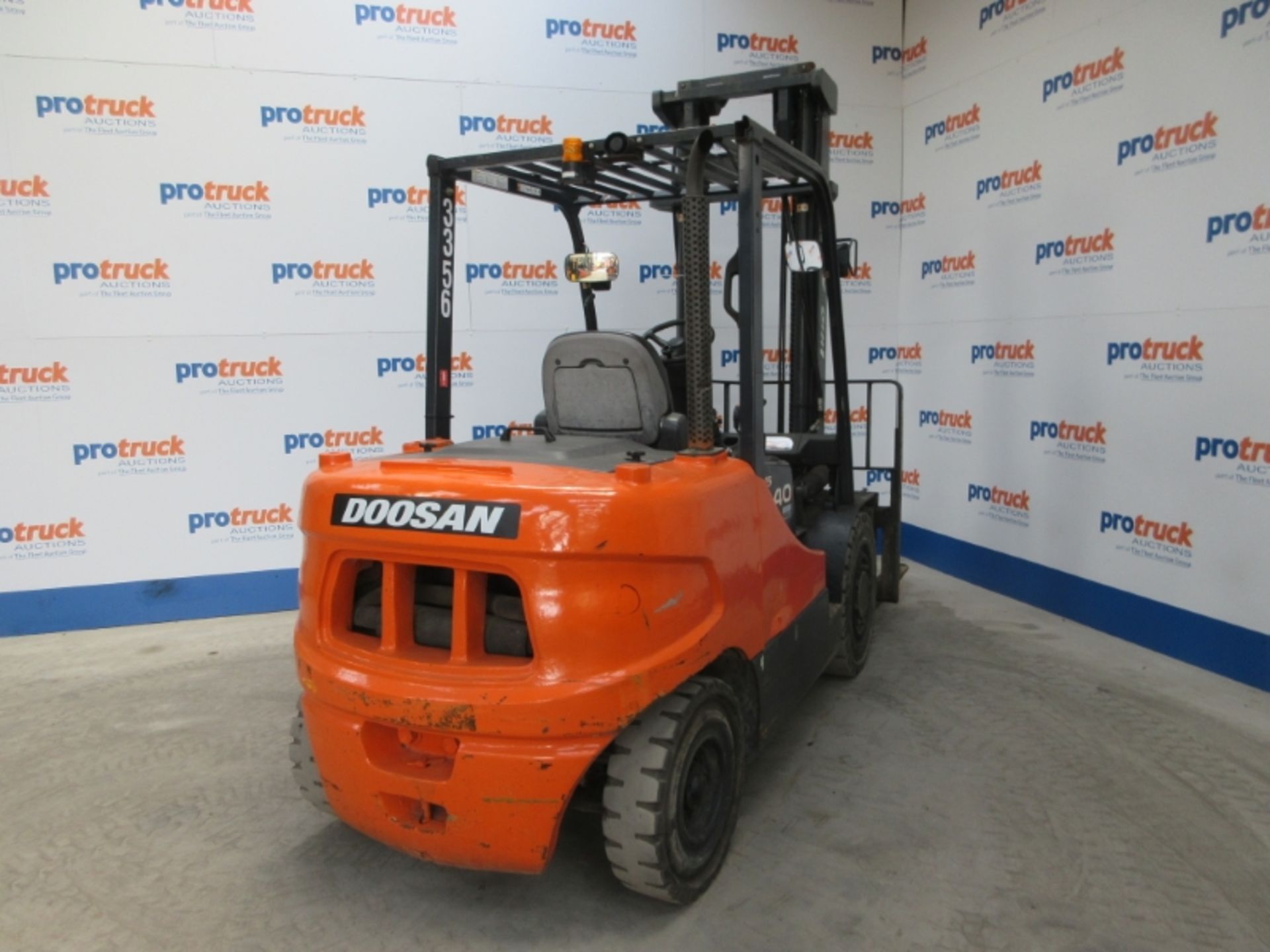 DOOSAN D40SC-3 Plant Diesel - VIN: N400318 - Year: 2008 - 4,340 Hours - Duplex 3M Forklift, - Image 5 of 9