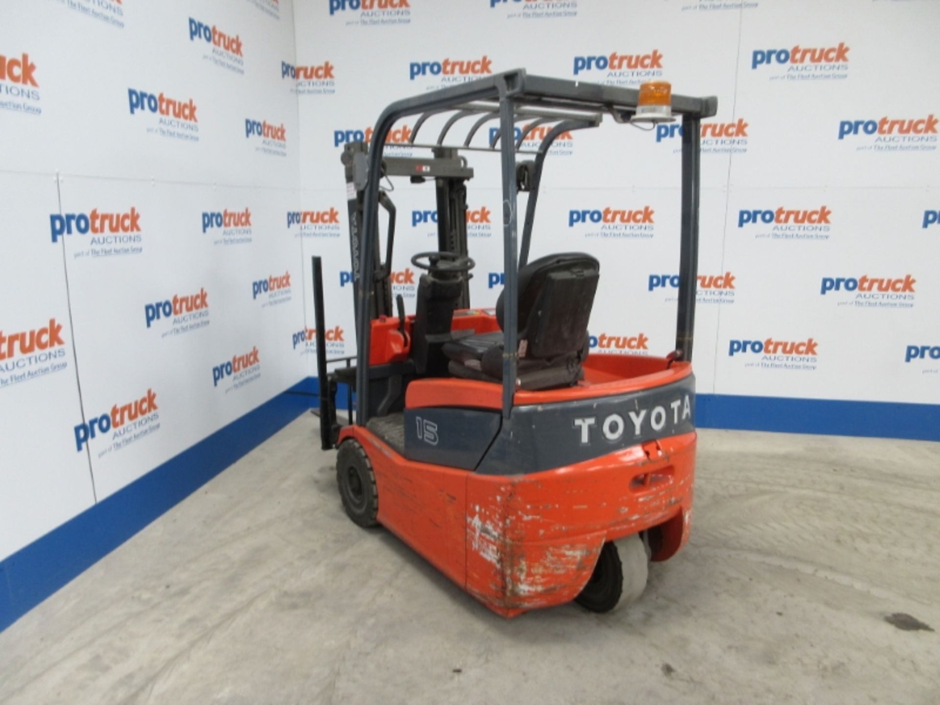 TOYOTA 7FBEST15 Plant Electric - VIN: 7FBEST15E12115 - Year: 2009 - 8,121 Hours - Duplex 2.8M - Image 4 of 9