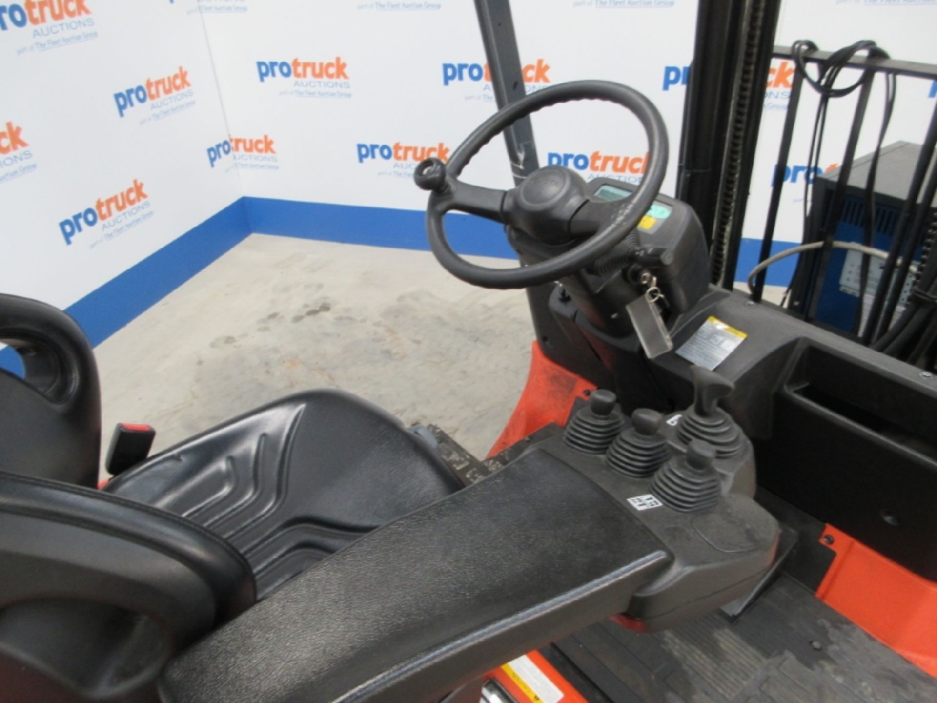 TOYOTA 7FBMF16 Plant Electric - VIN: 7FBMF18E13831 - Year: 2007 - 3,806 km - Duplex 3.3M Forklift, - Image 7 of 9