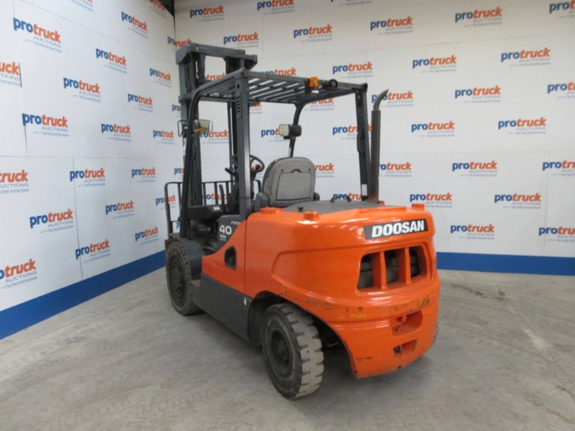 DOOSAN D40SC-3 Plant Diesel - VIN: N400318 - Year: 2008 - 4,340 Hours - Duplex 3M Forklift, - Image 4 of 9