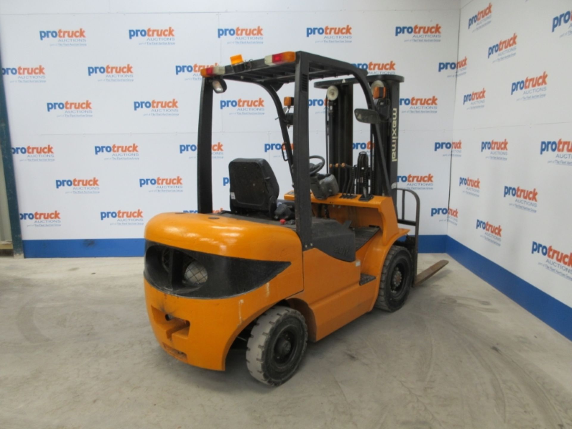 MAXIMAL FD25T-M2W0 Plant Diesel - VIN: 13250438 - 2,726 Hours - Triplex 4.8M Forklift, Sideshift, - Image 5 of 9