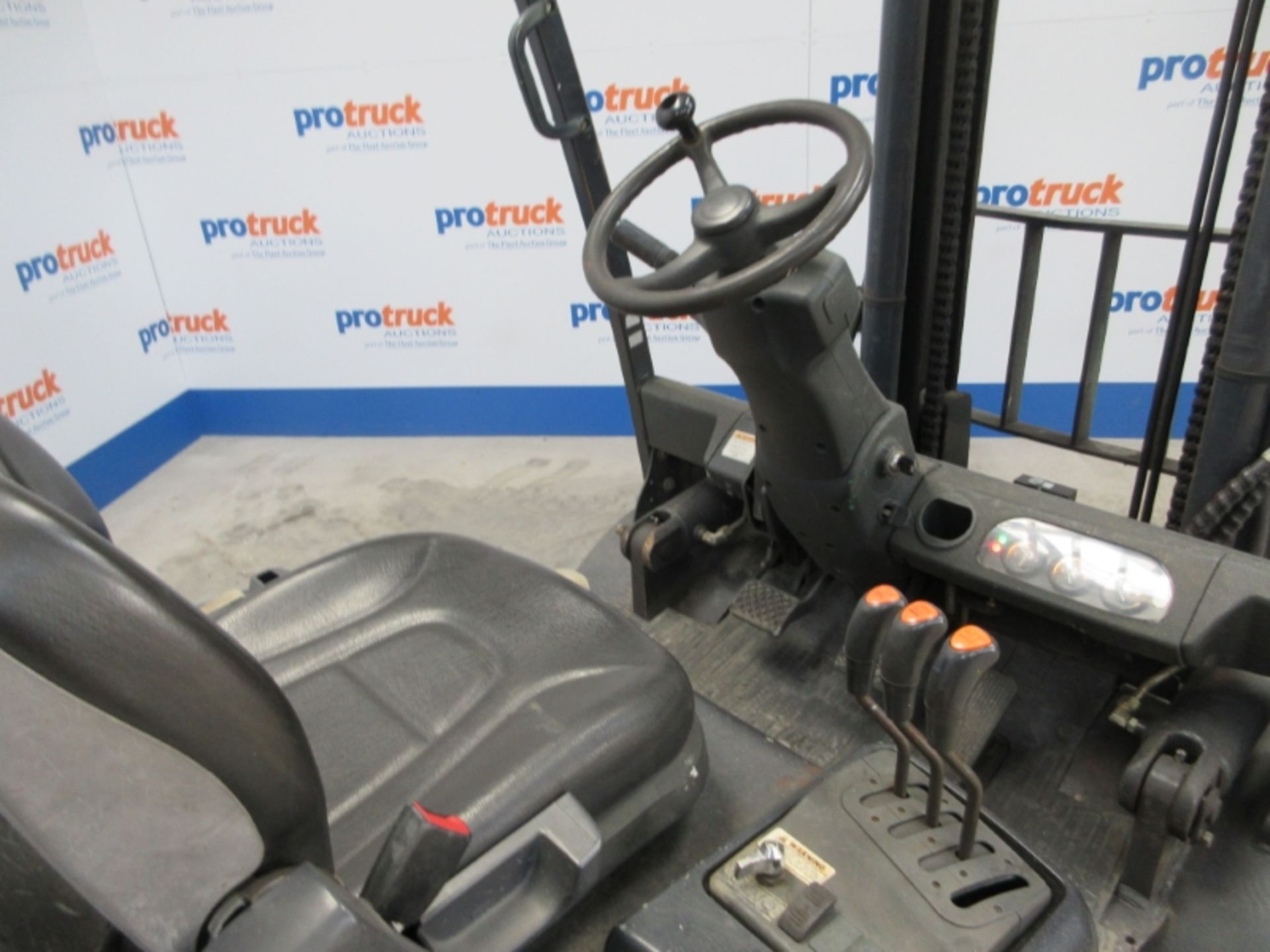 DOOSAN D40SC-3 Plant Diesel - VIN: N400318 - Year: 2008 - 4,340 Hours - Duplex 3M Forklift, - Image 7 of 9