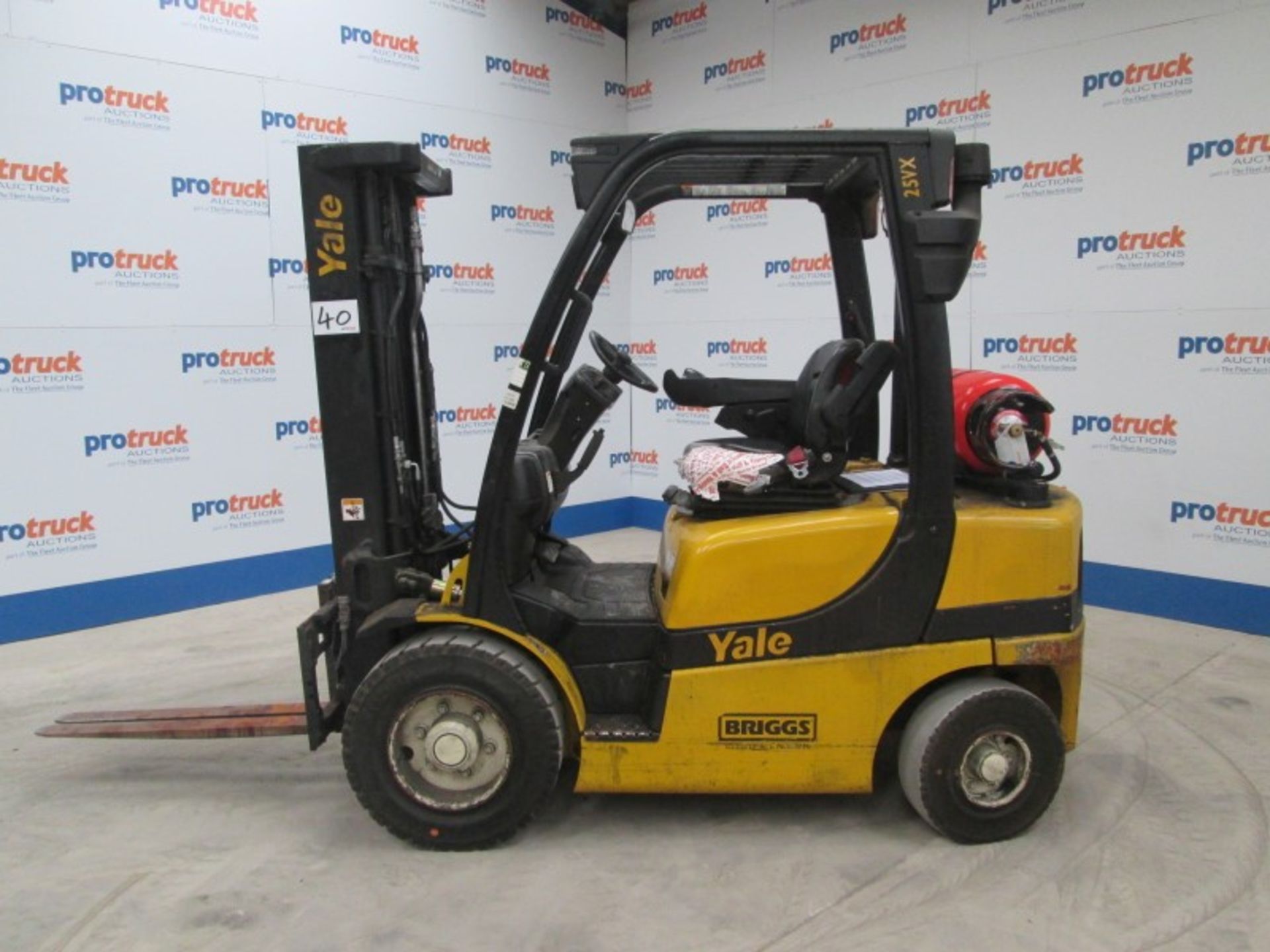 YALE GLP25VX E2170 Plant LPG / CNG - VIN: B875B24353K - Year: 2012 - no display km - Triplex 4.9M - Image 3 of 8