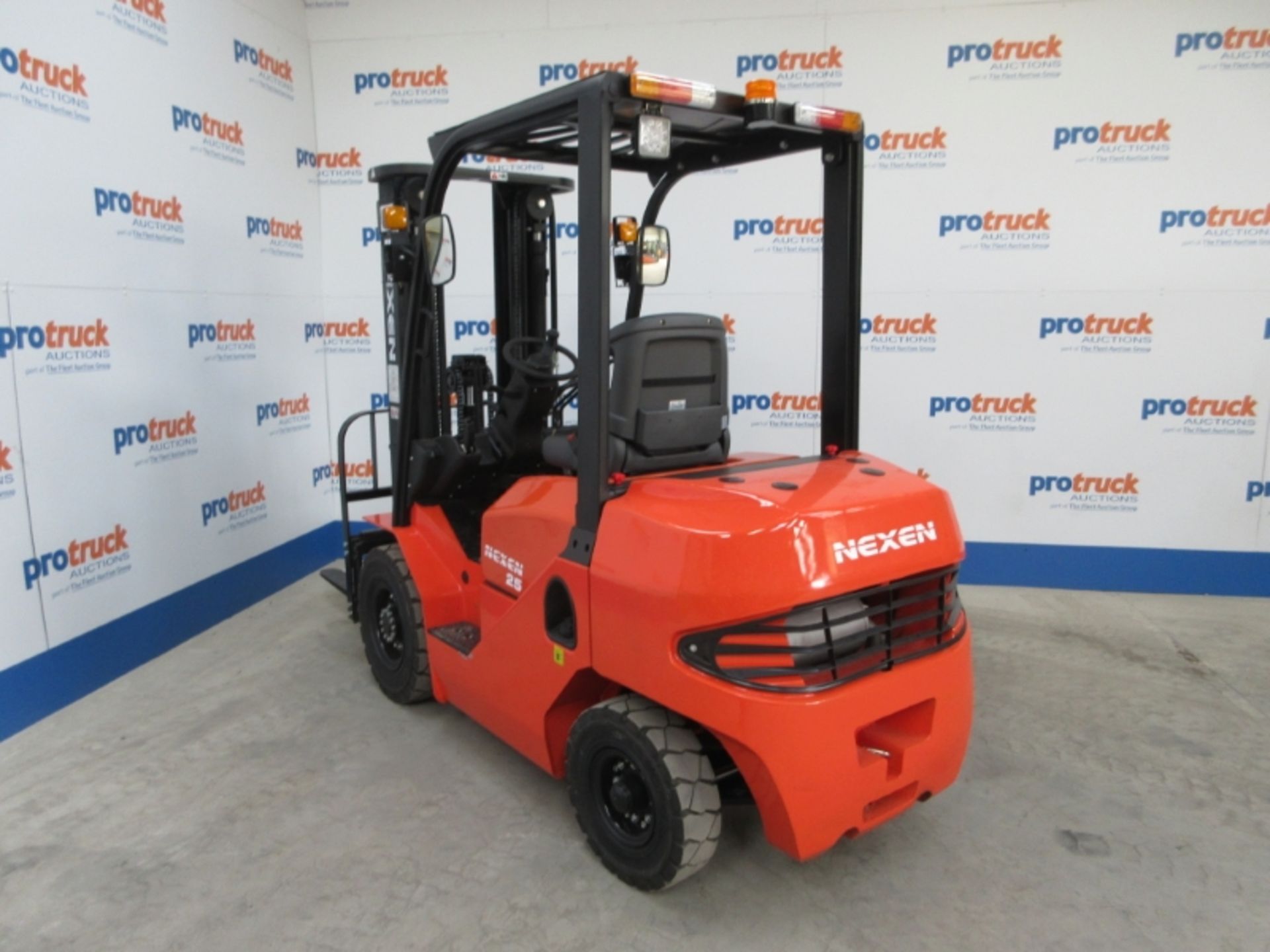 NEXEN FDR25 Plant Diesel - VIN: R2C1828J - Year: 2019 - 3 Hours - Triplex 4.8M Forklift, - Image 4 of 9