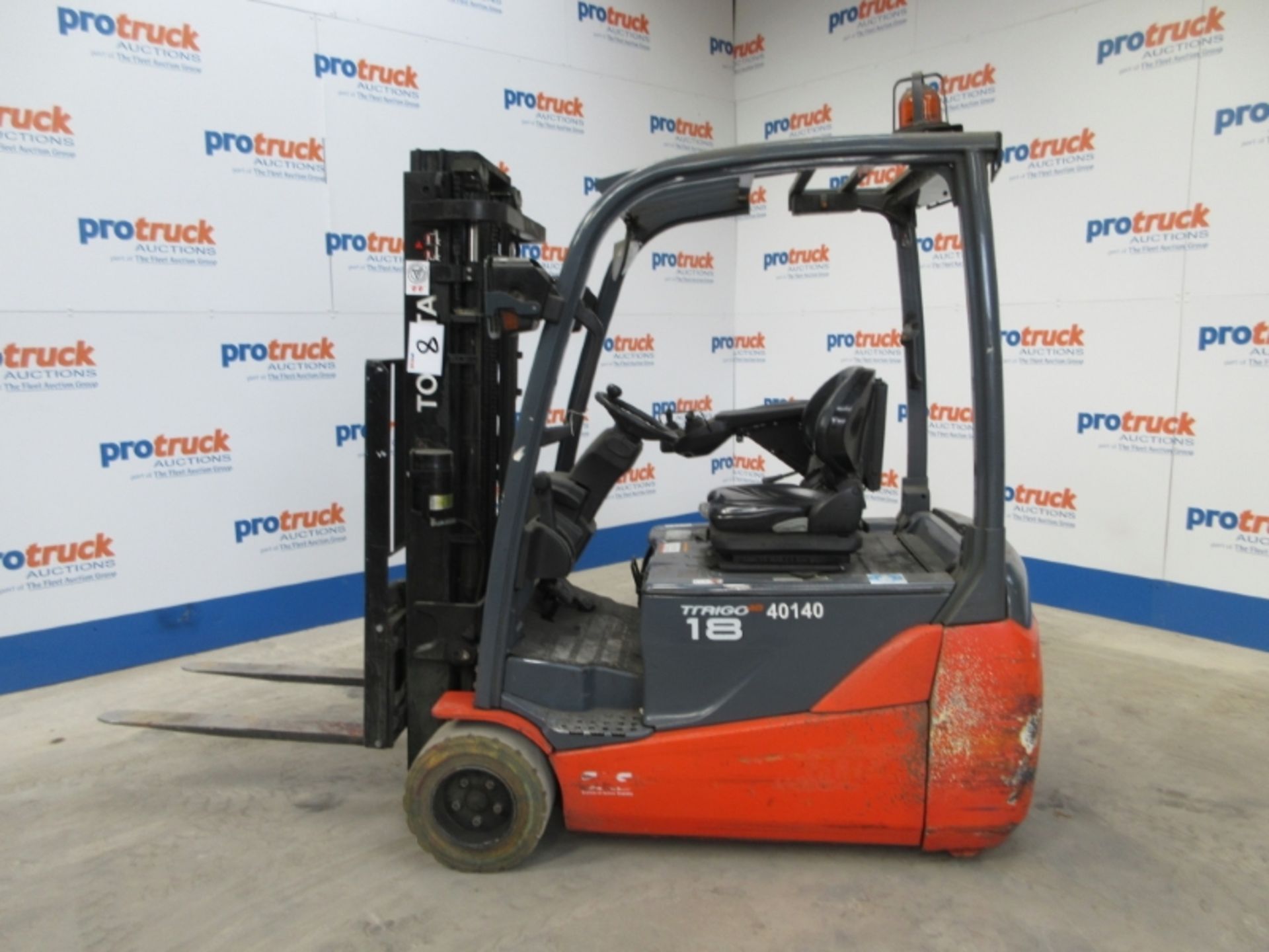 TOYOTA 8FBET18 Plant Electric - VIN: E10900 - Year: 2012 - 18,080 Hours - Duplex 3M Forklift, - Image 3 of 8