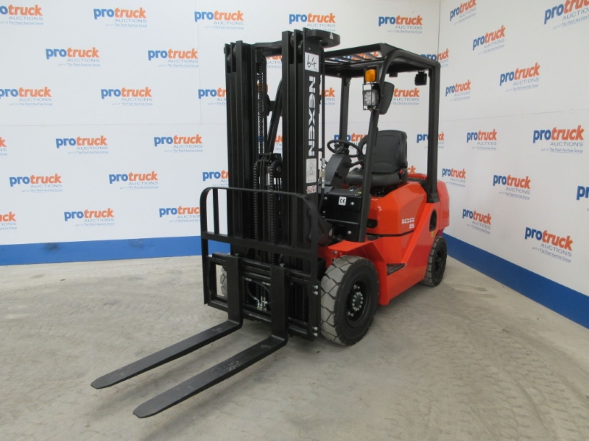 NEXEN FDR25 Plant Diesel - VIN: R2C1828J - Year: 2019 - 3 Hours - Triplex 4.8M Forklift,