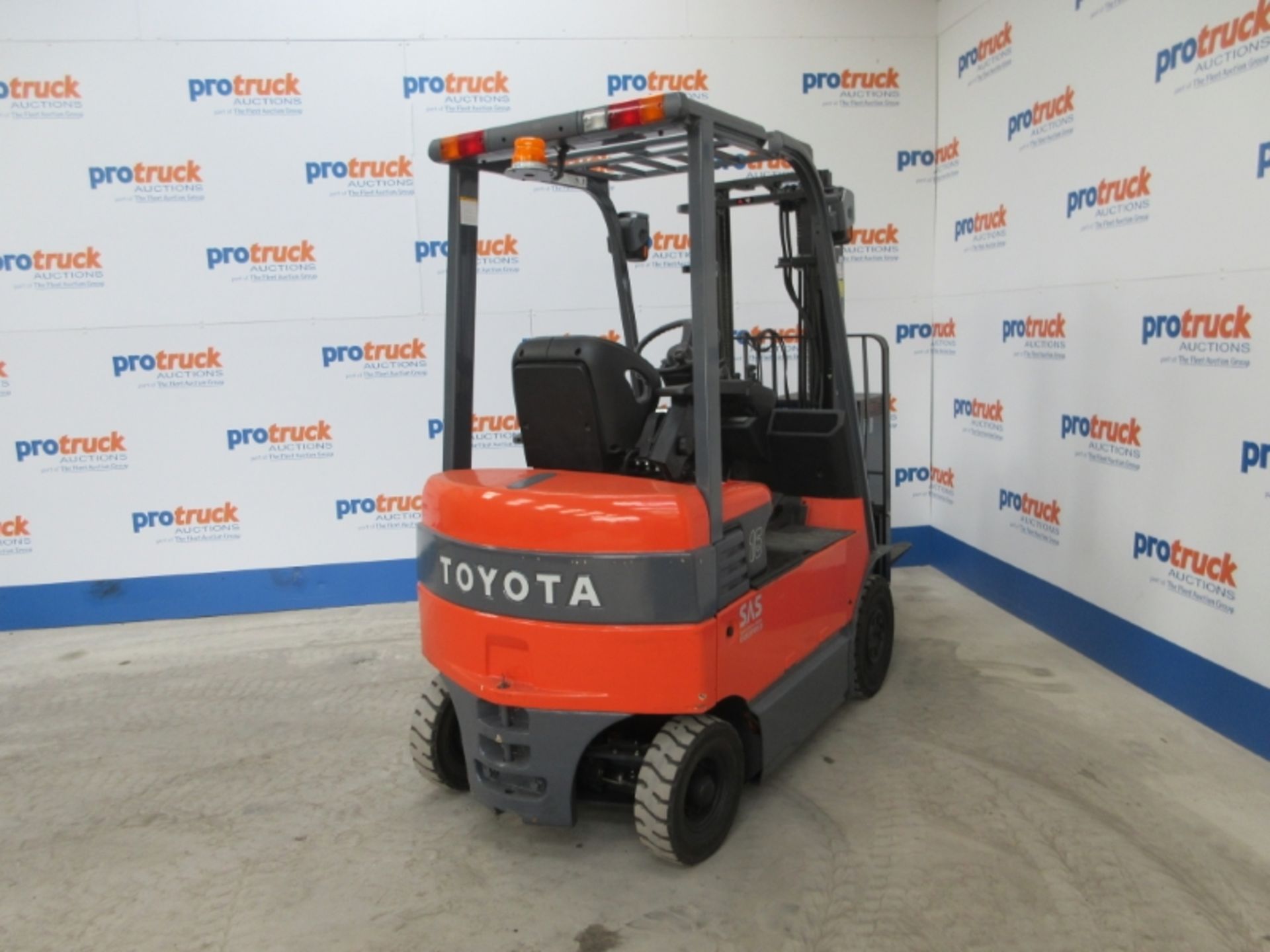 TOYOTA 7FBMF16 Plant Electric - VIN: 7FBMF18E13831 - Year: 2007 - 3,806 km - Duplex 3.3M Forklift, - Image 5 of 9