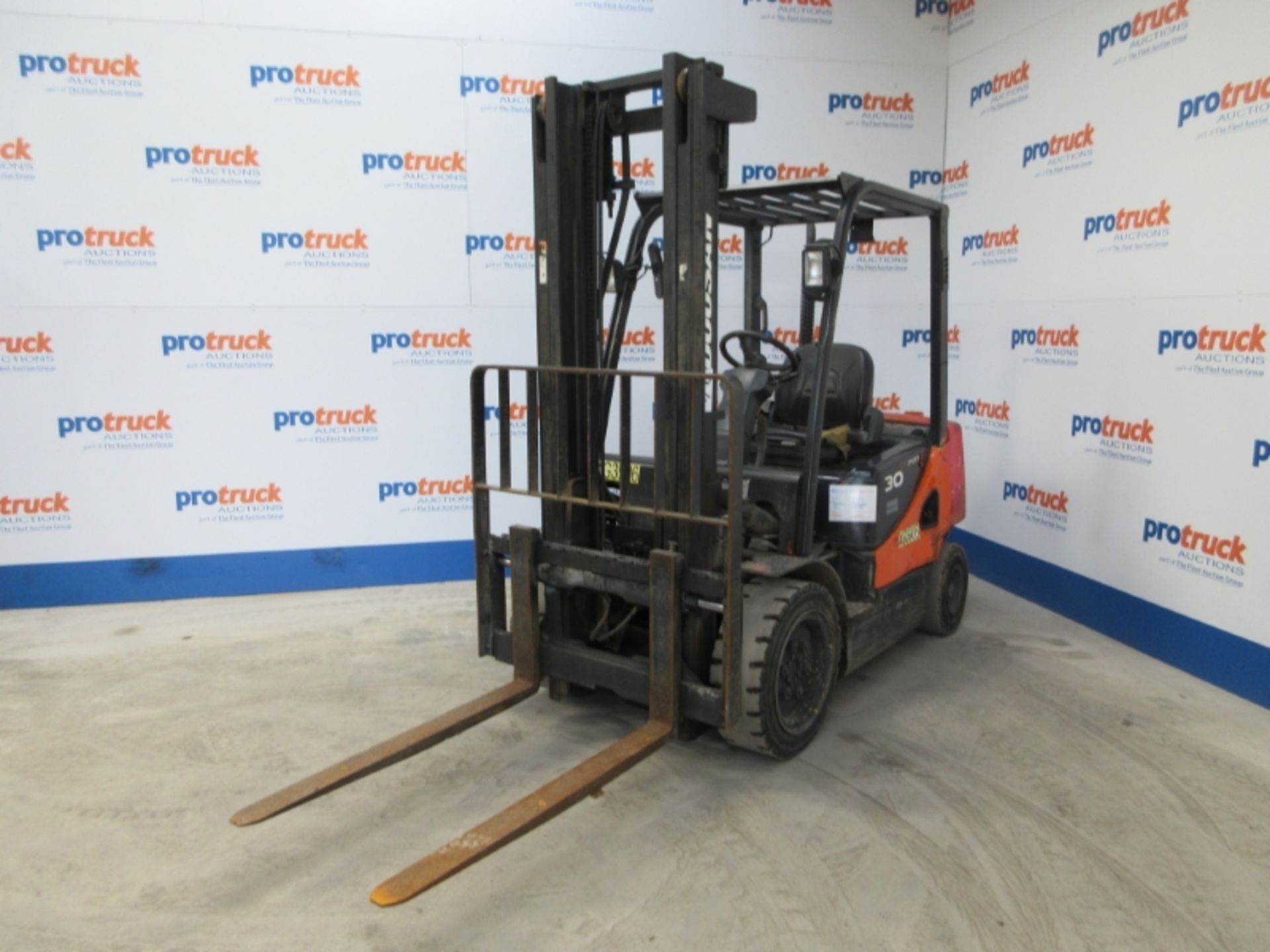 DOOSAN D30S-5 Plant Diesel - VIN: FDA06124011444 - Year: 2011 - 4,193 Hours - Duplex 3.2M