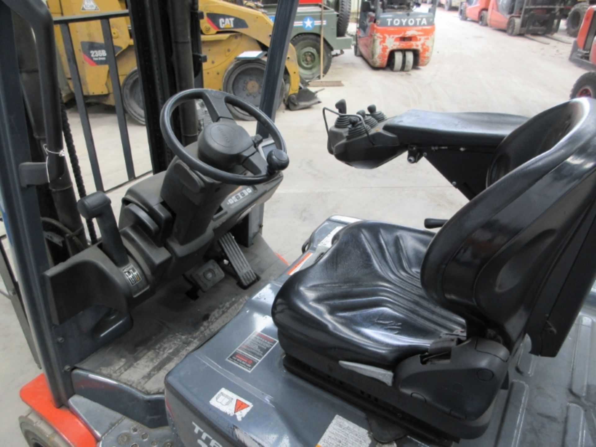 TOYOTA 8FBET18 Plant Electric - VIN: E10900 - Year: 2012 - 18,080 Hours - Duplex 3M Forklift, - Image 8 of 8
