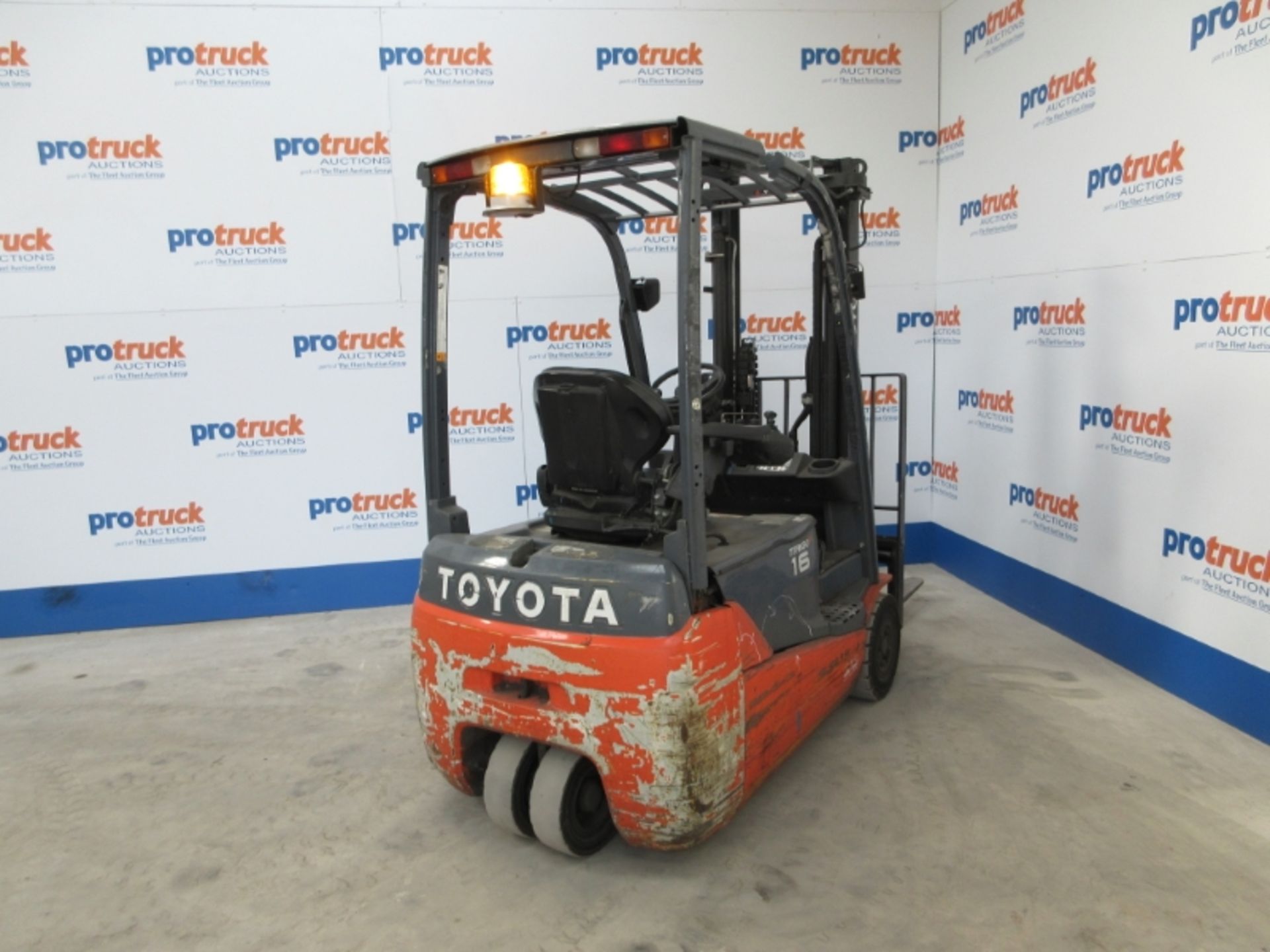 TOYOTA 8FBET16 Plant Electric - VIN: E11632 - Year: 2012 - 10,746 Hours - Duplex 3.3M Forklift, - Image 5 of 9