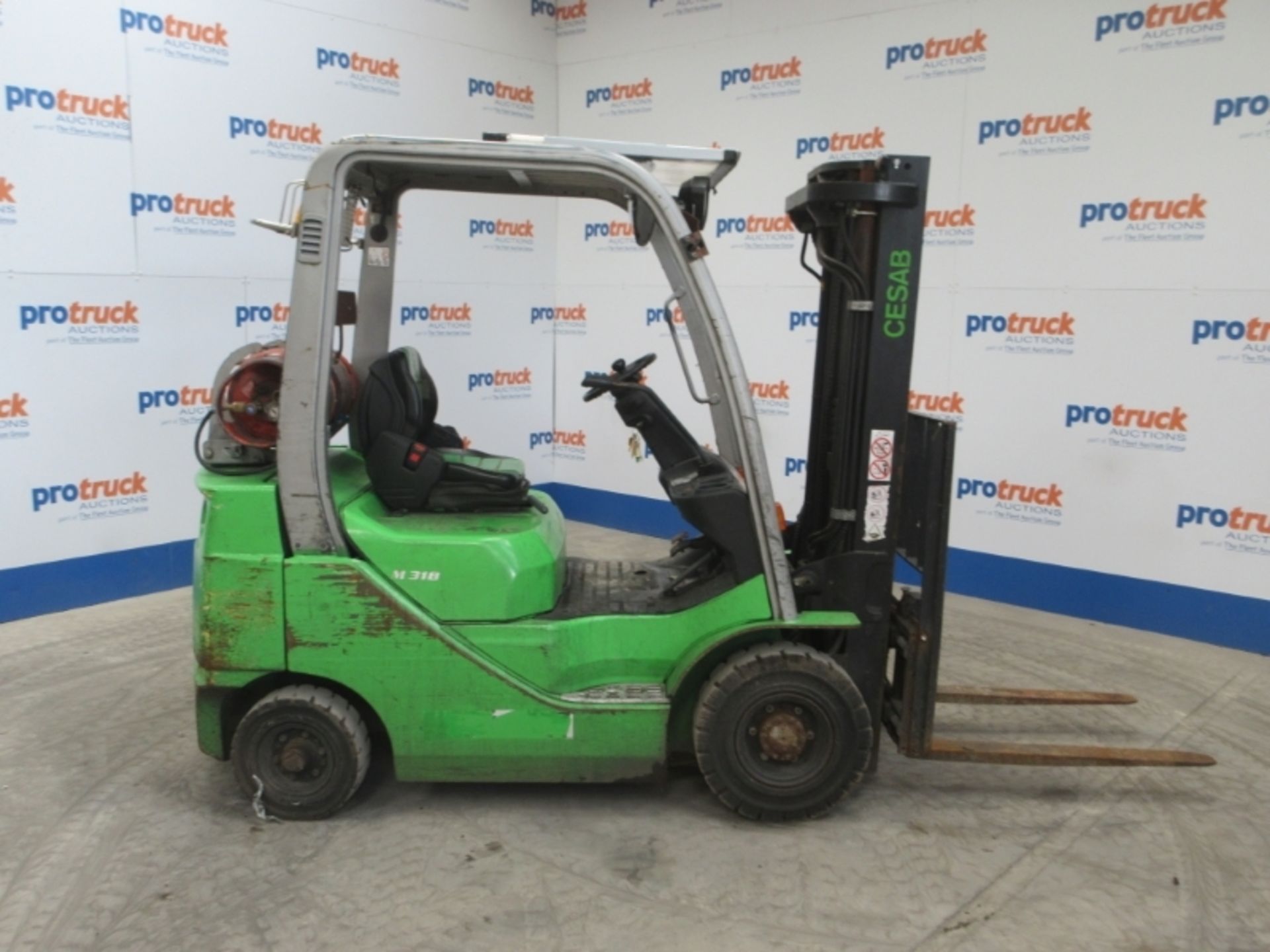 CESAB M318G Plant LPG / CNG - VIN: CE371985 - Year: 2012 - ? Hours - Triplex sideshift forklift RDL - Image 4 of 8