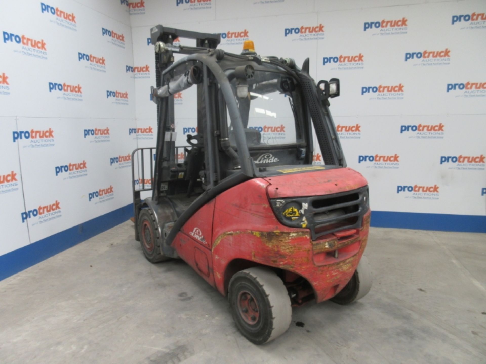 LINDE H30D Plant Diesel - VIN: H2X393R00984 - Year: 2004 - 9,477 Hours - Duplex Forklift, Sideshift, - Image 3 of 7