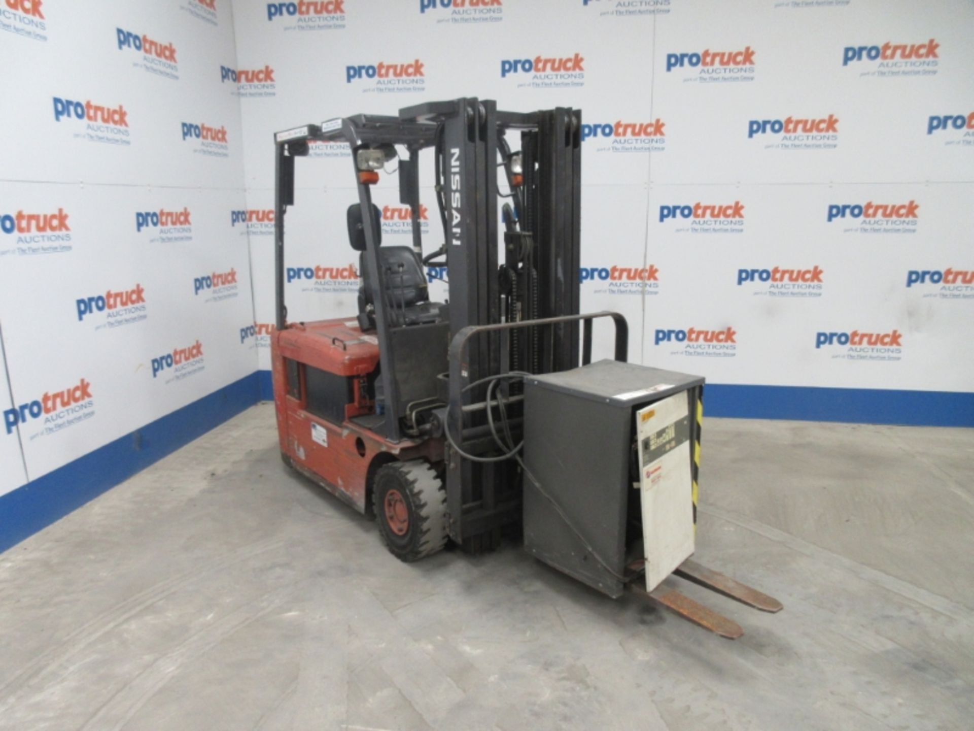 NISSAN N01L18HQ Plant Electric - VIN: 710042 - 5,535 Hours - Triplex Forklift, Sideshift, Charger, - Image 2 of 7