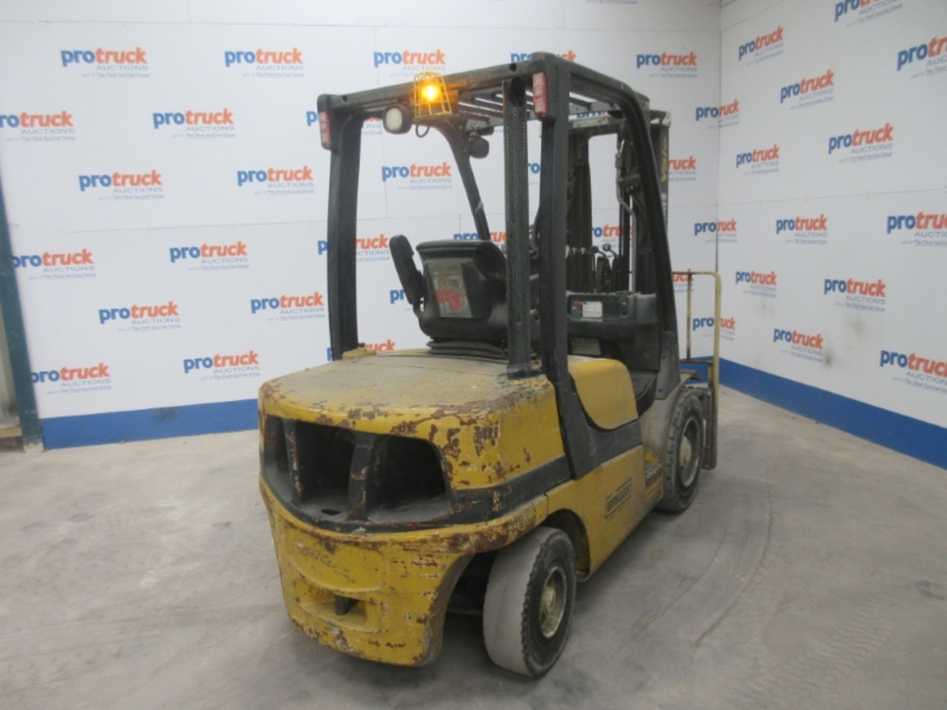 YALE GDP30VX E2195 Plant Diesel - VIN: B875B21720J - Year: 2011 - 6,327 Hours - Triplex Forklift, - Image 4 of 7