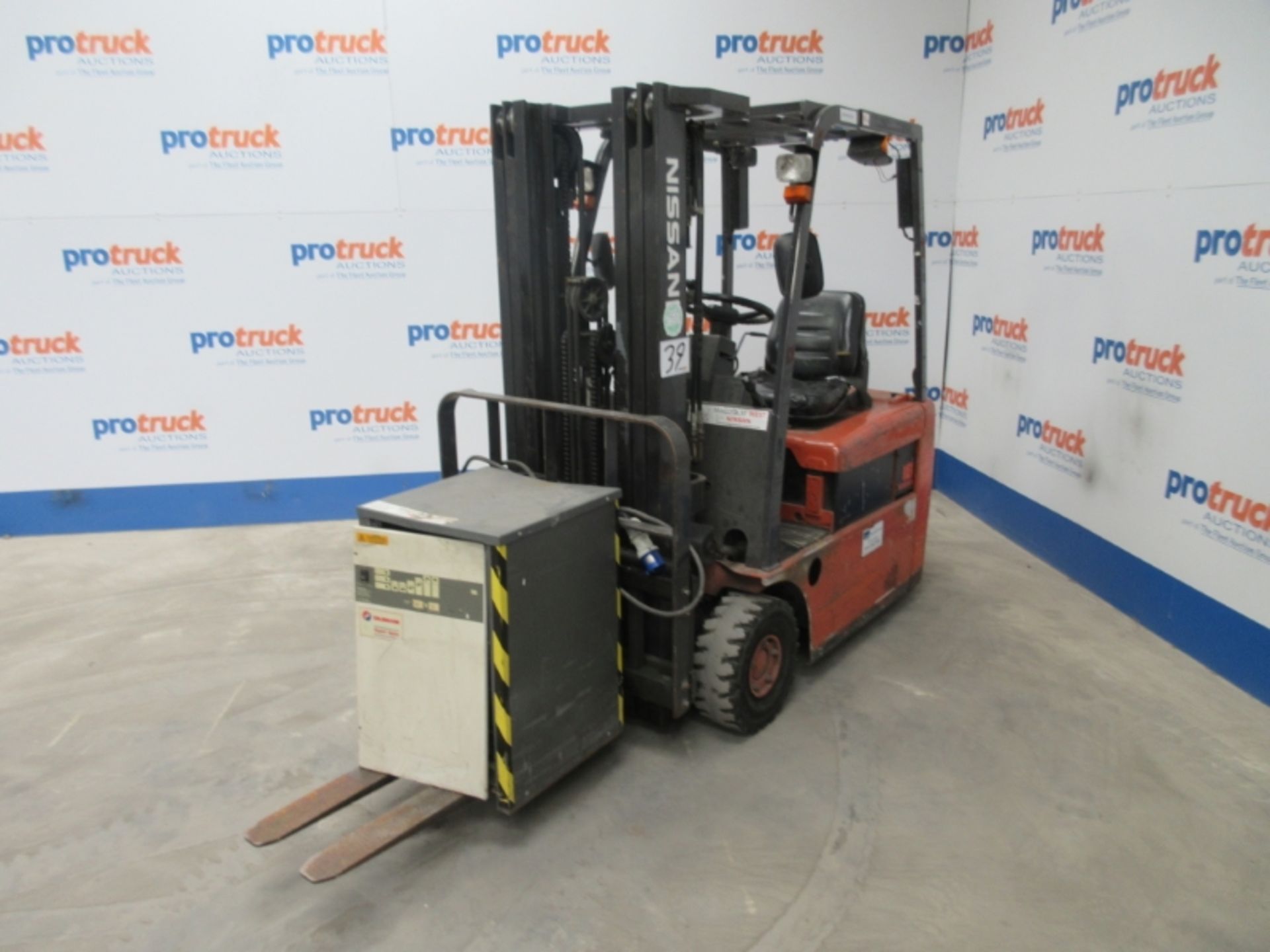 NISSAN N01L18HQ Plant Electric - VIN: 710042 - 5,535 Hours - Triplex Forklift, Sideshift, Charger,