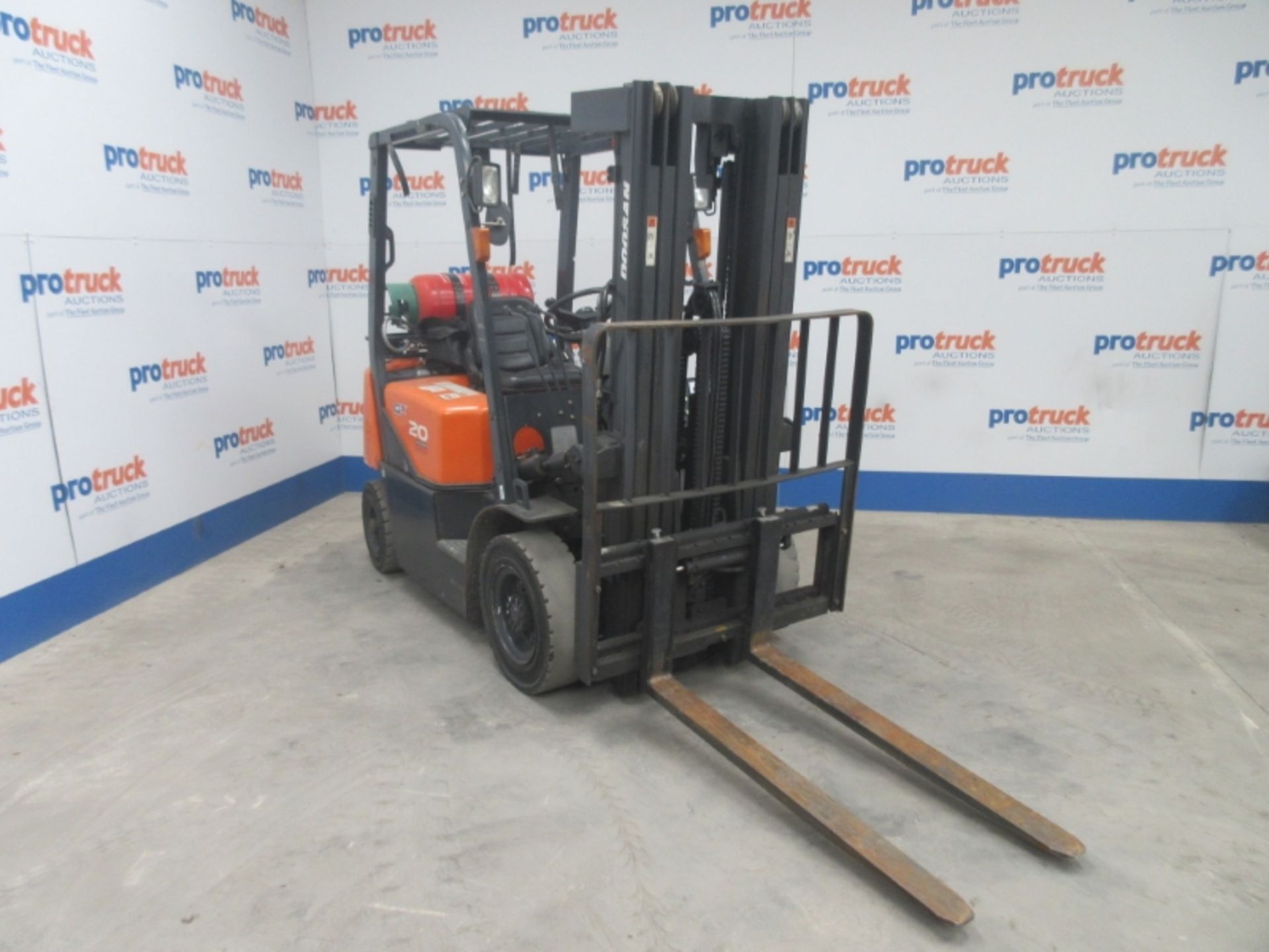 DOOSAN G20G Plant LPG / CNG - VIN: FGA0W233000576 - Year: 2015 - 1,877 Hours - Triplex Forklift, - Image 2 of 7