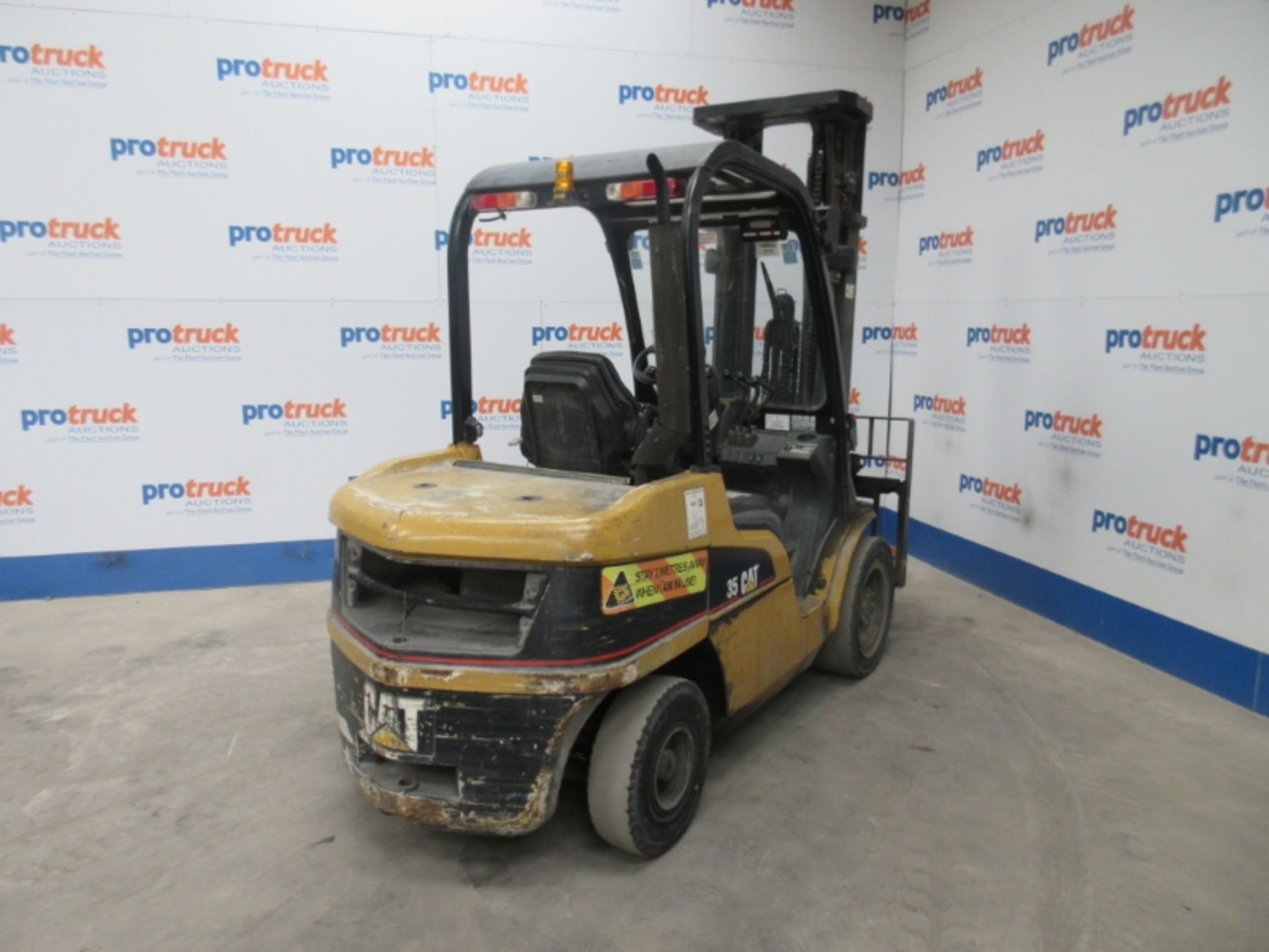 CATERPILLAR DP35N Plant Diesel - VIN: ET14E50690 - Year: 2006 - 8,673 Hours - Triplex Forklift, - Image 4 of 7