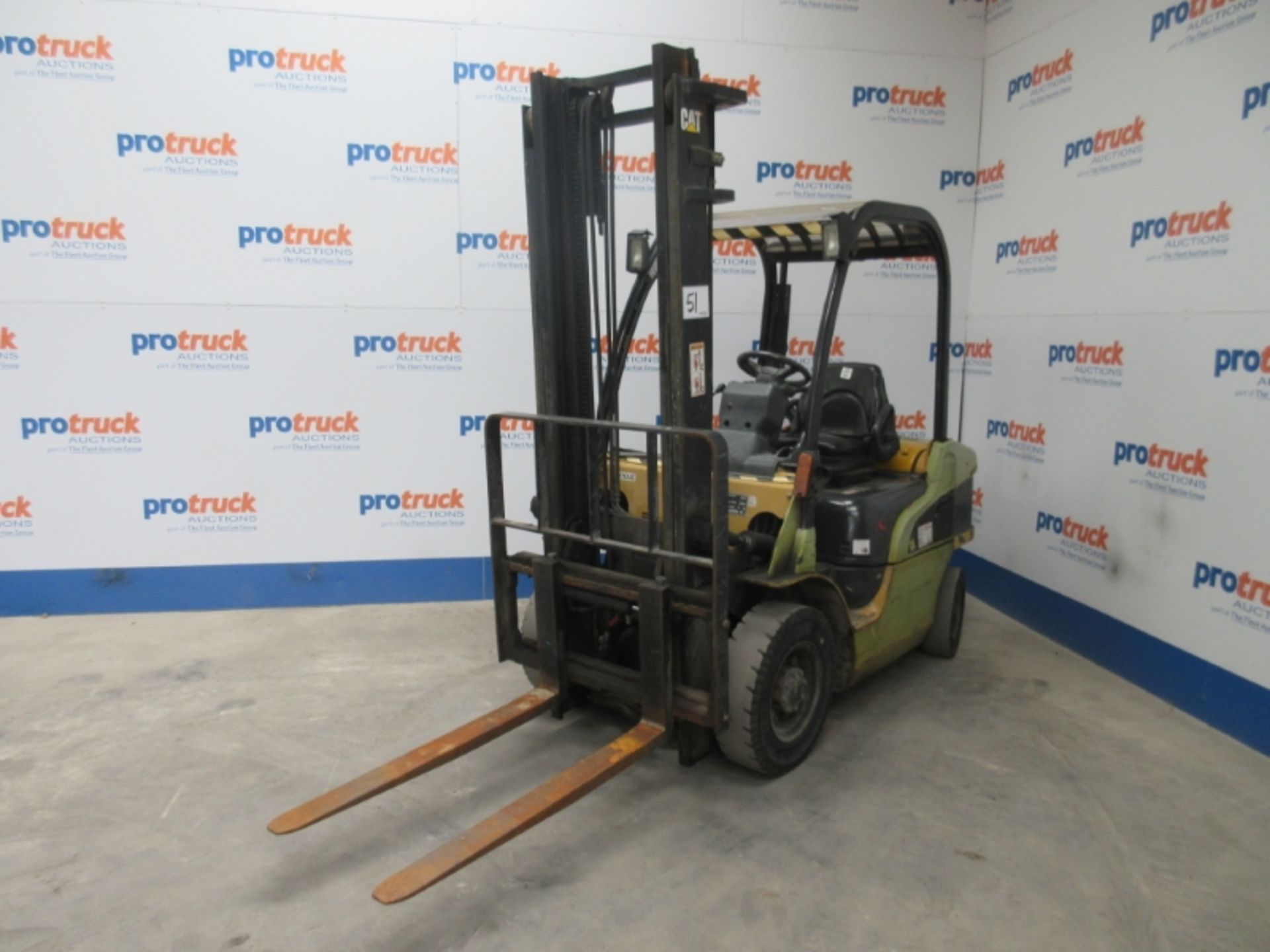 CATERPILLAR DP25N Plant Diesel - VIN: ET18C51722 - Year: 2005 - 6,166 Hours - Duplex Forklift,