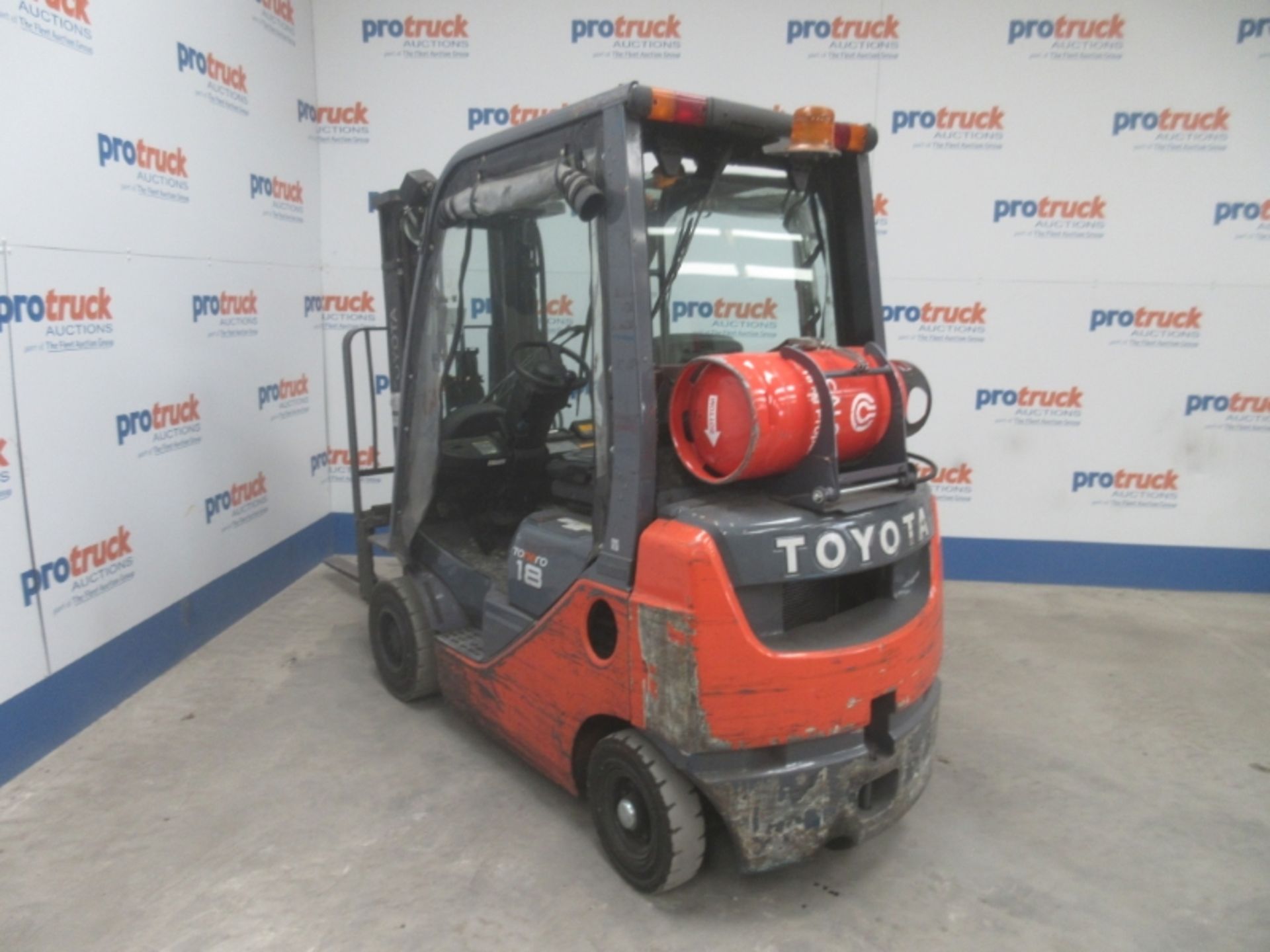 TOYOTA 02-8FGF18 Plant LPG / CNG - VIN: 8FGF18E61856 - Year: 2016 - 6,568 Hours - Triplex Forklift , - Image 3 of 7