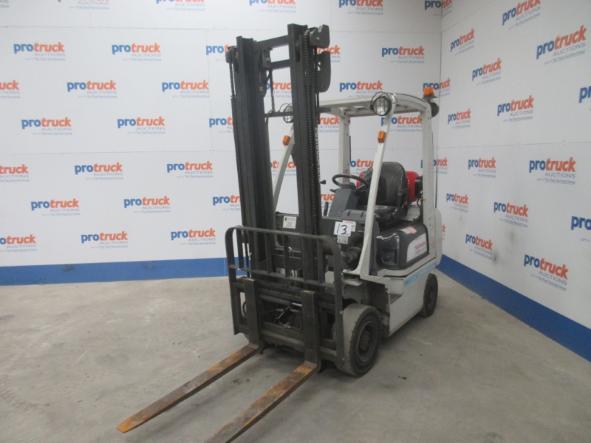 NISSAN P1D1A18LQ Plant LPG / CNG - VIN: P1D1E702605 - Year: 2014 - 2,271 Hours - Duplex Forklift,