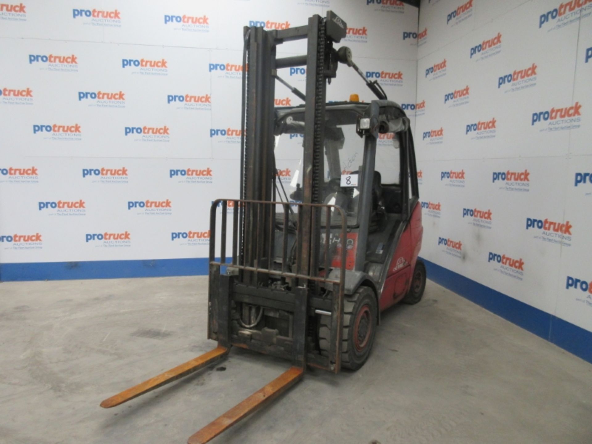 LINDE H30D Plant Diesel - VIN: H2X393R00984 - Year: 2004 - 9,477 Hours - Duplex Forklift, Sideshift,