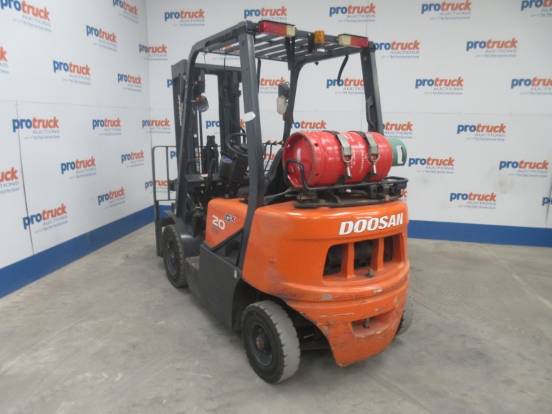 DOOSAN G20G Plant LPG / CNG - VIN: FGA0W233000576 - Year: 2015 - 1,877 Hours - Triplex Forklift, - Image 3 of 7