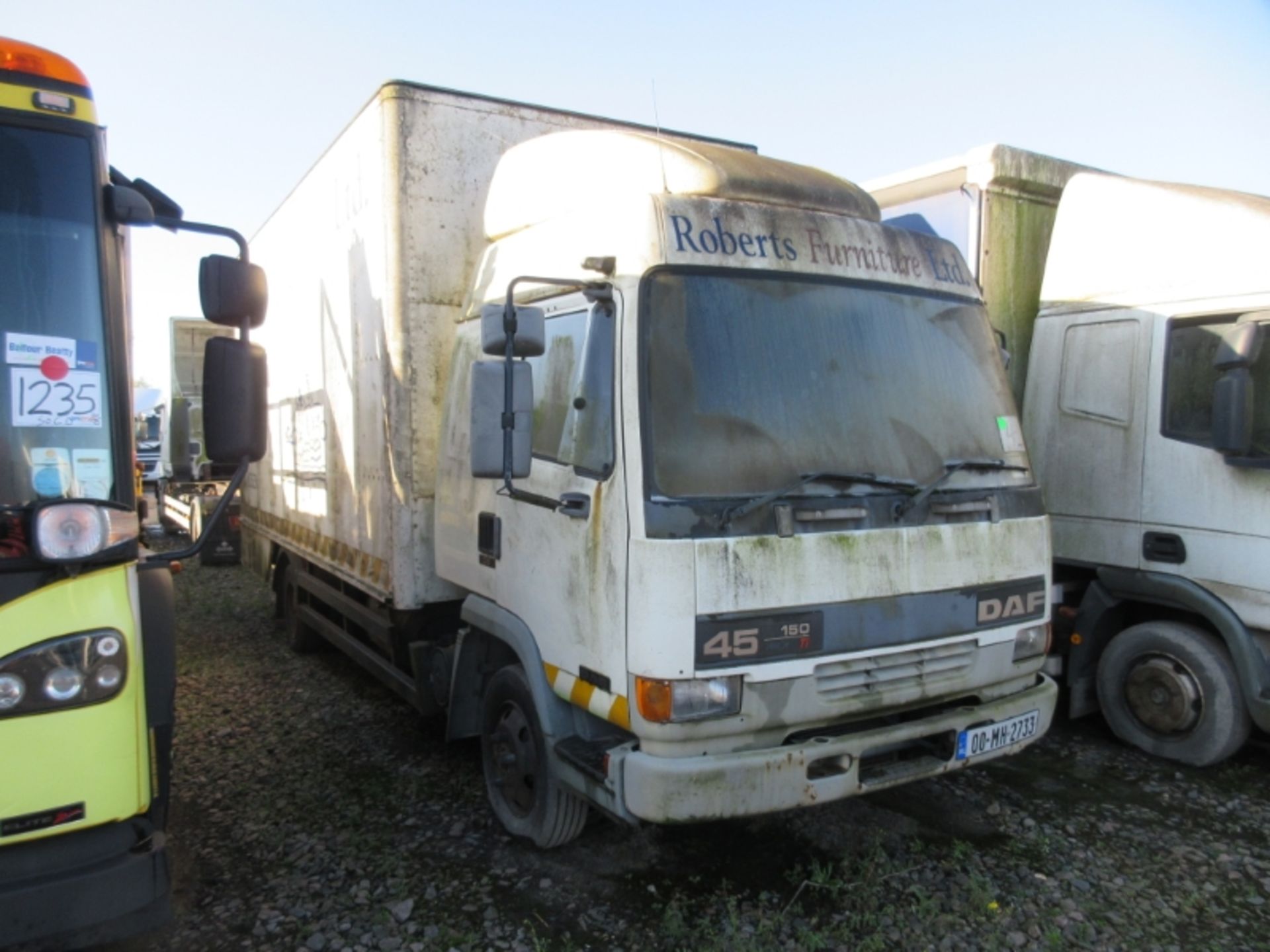 DAF 45.150 Sleeper Cab Diesel - VIN: XLRAE45CE0L215978 - Year: . - 057,000 km - 4x2 Box Van, Drop - Image 2 of 9