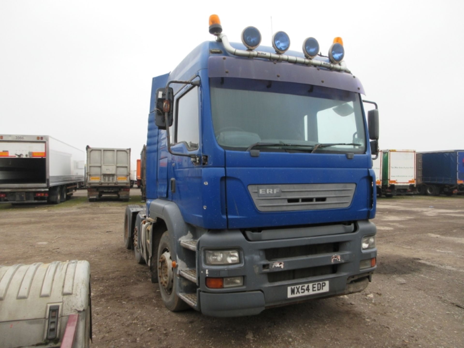 ERF ECT 26.420- 10824cc XLX Cab Diesel - VIN: WMAH32ZZ14G172402 - Year: 2004 - . km - 6x2 Midlift - Image 2 of 7