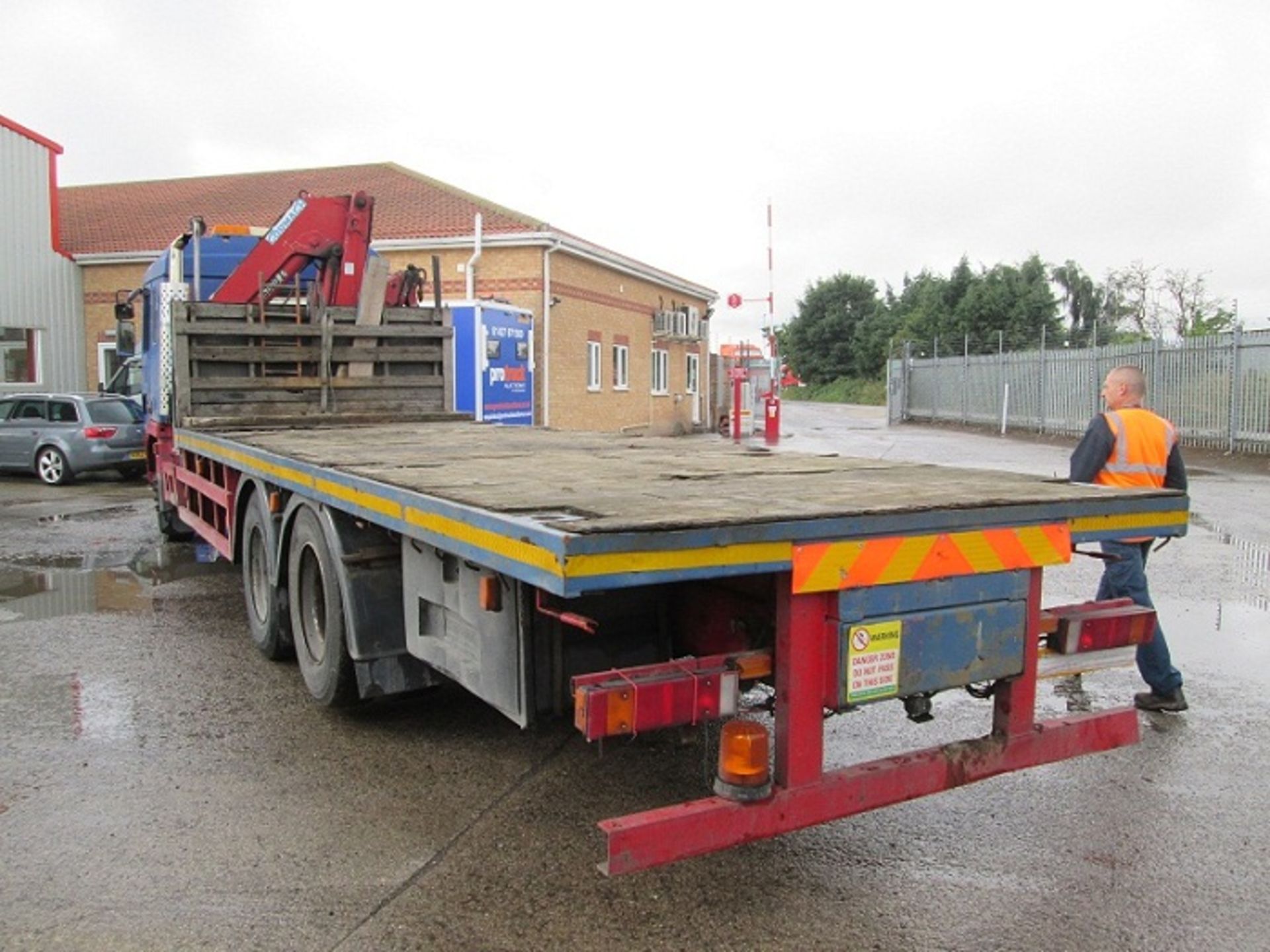 ERF EC10 - 10000cc Sleeper Cab Diesel - VIN: 74544 - Year: 1993 - 221,000 km - 6x2 Rearlift Flatbed, - Image 5 of 8