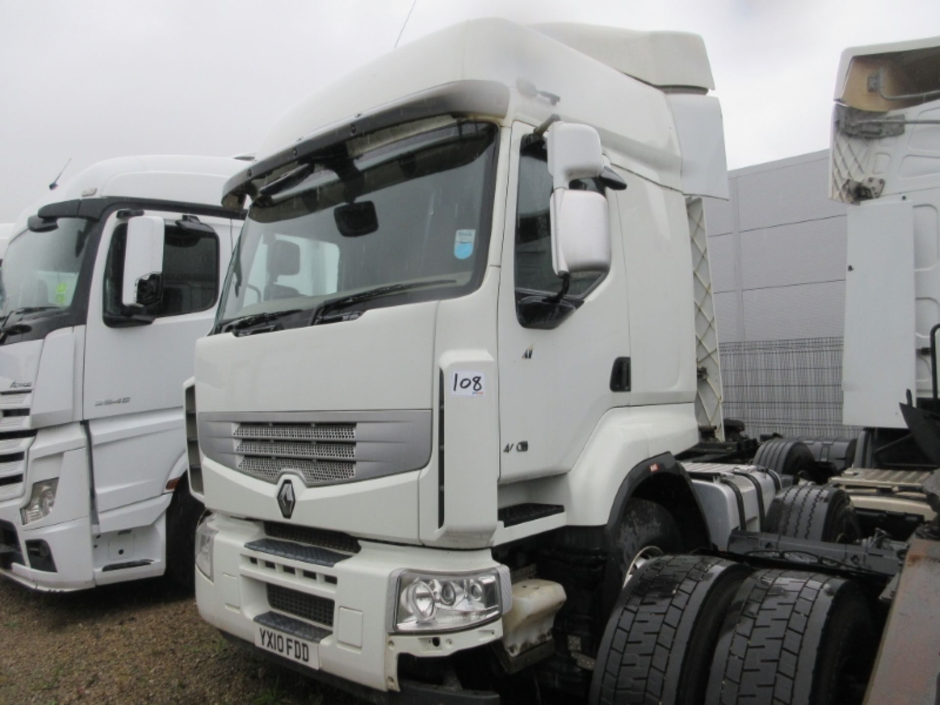 RENAULT TRUCKS PREMIUM 460DXI ROUTE (R4) - 10837cc Privilege Diesel Automatic - VIN: