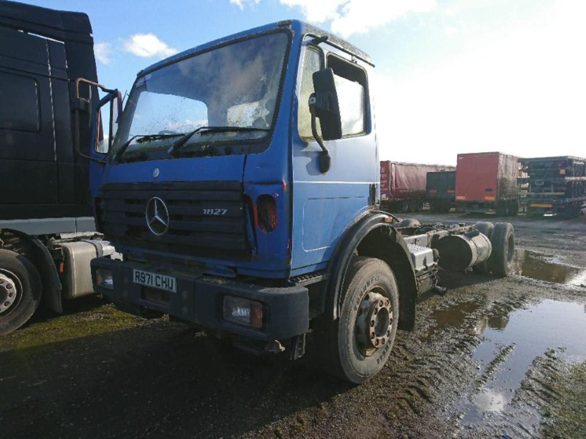 MERCEDES MK 1827 - 10964cc Day Cab Diesel - VIN: WDB6524582K271101 - Year: 1997 - 077,000 km - 4x2