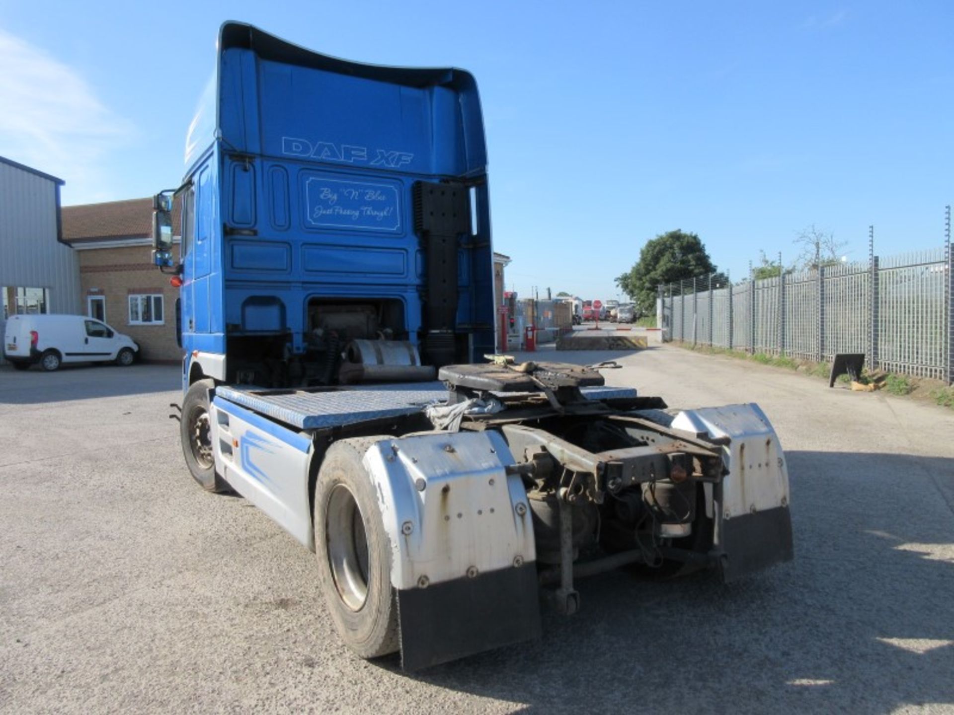 DAF TRUCKS FT XF95.530 Superspace Cab Diesel - VIN: XLRTE47XS0E626792 - Year: 2003 - NO TACHO km - - Image 6 of 6