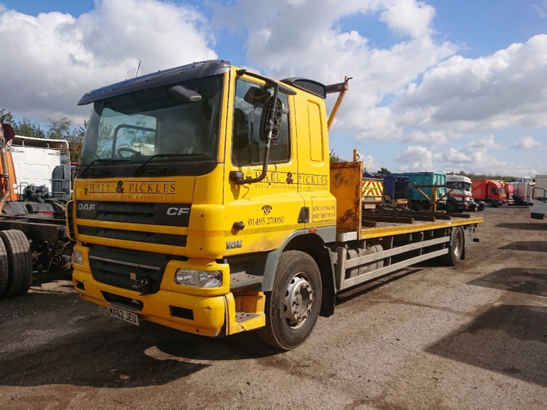 DAF TRUCKS CF 65.220 - 9200cc Sleeper Cab Diesel - VIN: XLRAE65GC0E963732 - Year: 2012 - 401,000