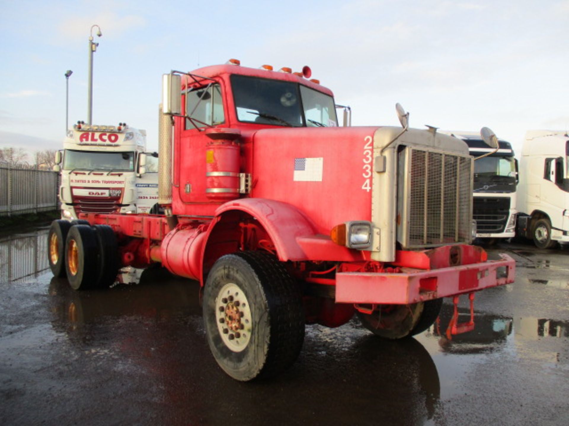 PETERBILT 357 Day Cab Diesel - VIN: 1XPAMA0X6TN409329 - Year: 1996 - 202,962 miles - 6x6 Chassis - Image 2 of 11