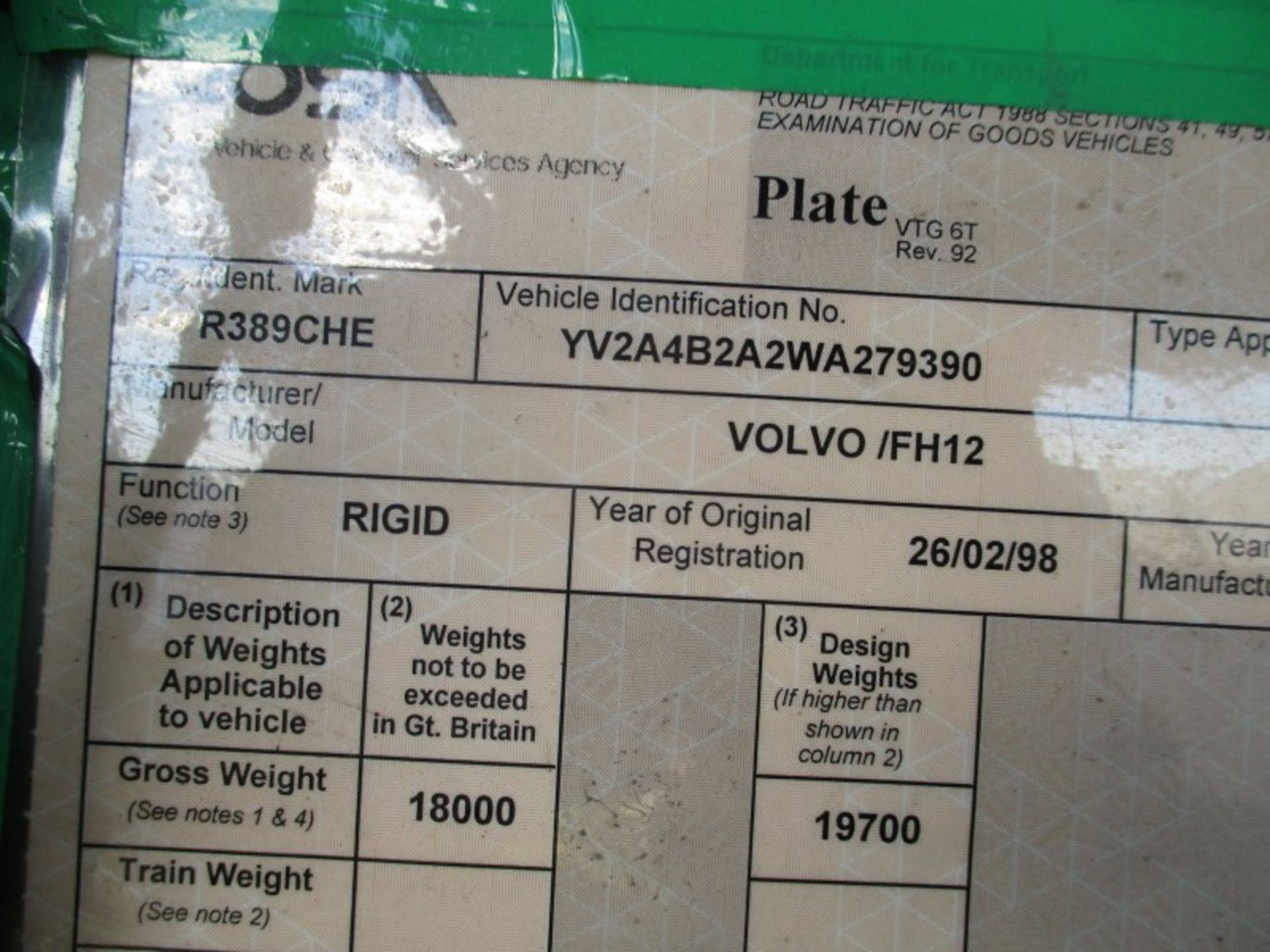 VOLVO FH12 - 12130cc Sleeper Cab Diesel - VIN: YV2A4B2A2WA279390 - Year: 1998 - 545,000 km - 4x2 6. - Image 6 of 9