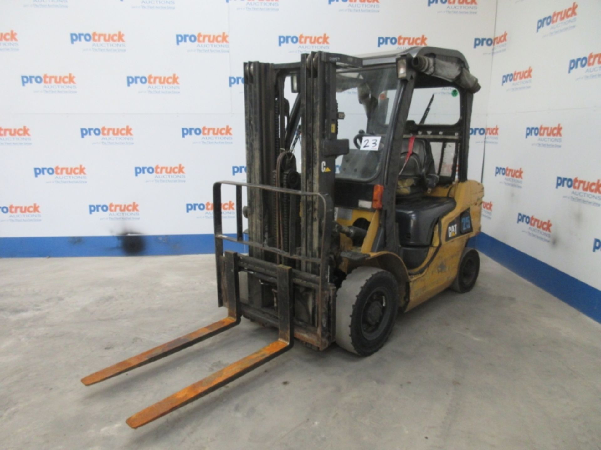 CATERPILLAR DP25N Plant Diesel - VIN: ET18C53673 - Year: 2008 - 6,913 Hours - Triplex Forklift,