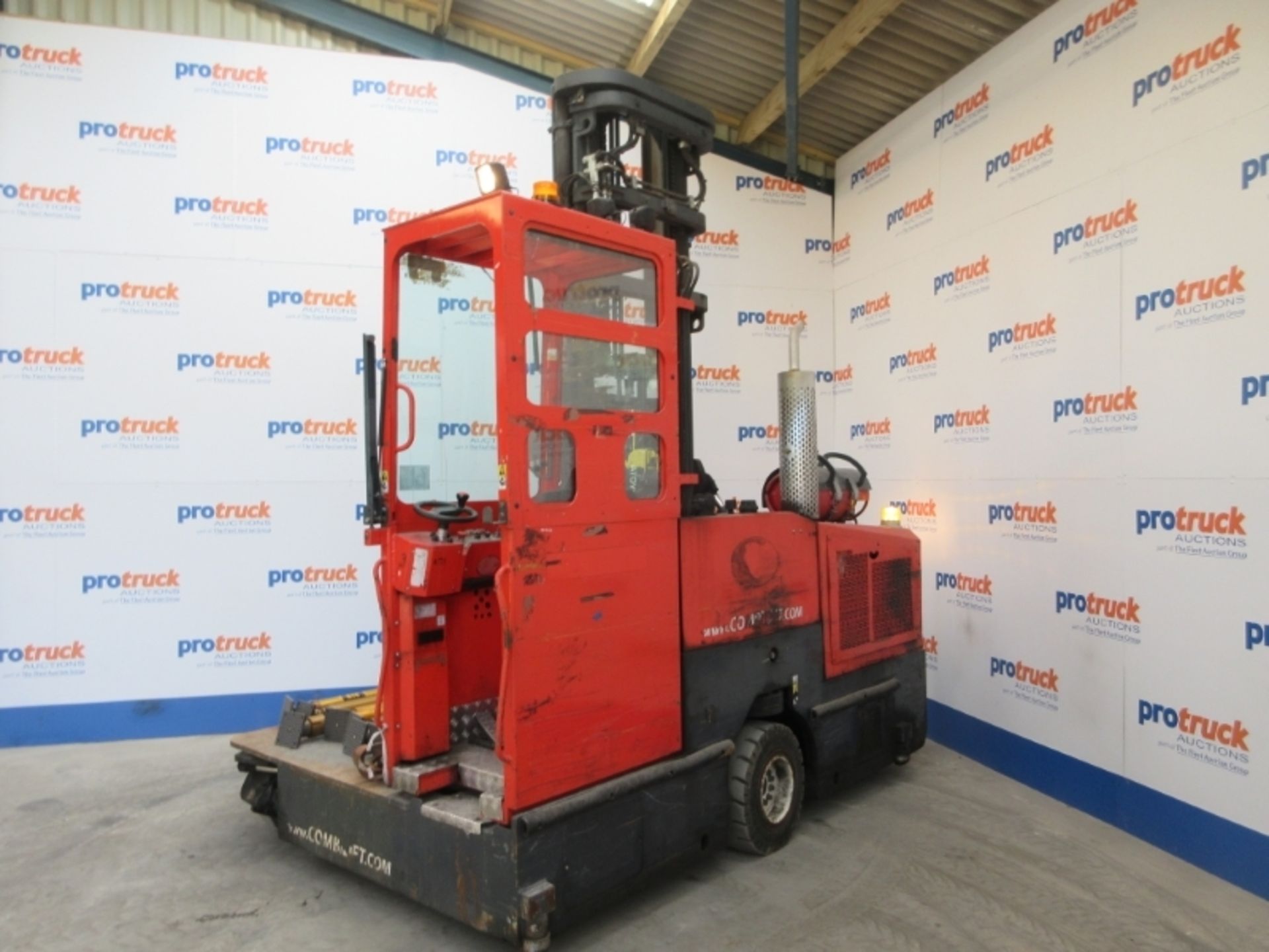 COMBILIFT C4000GST Plant LPG / CNG - VIN: 19880 - Year: 2013 - 8,884 Hours - Sideloader, R.D.L