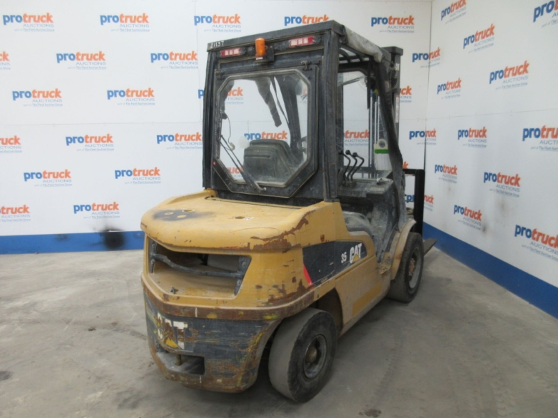 CATERPILLAR DP35N Plant Diesel - VIN: ET14E53242 - Year: 2011 - 6,725 Hours - Duplex Forklift, - Image 4 of 7