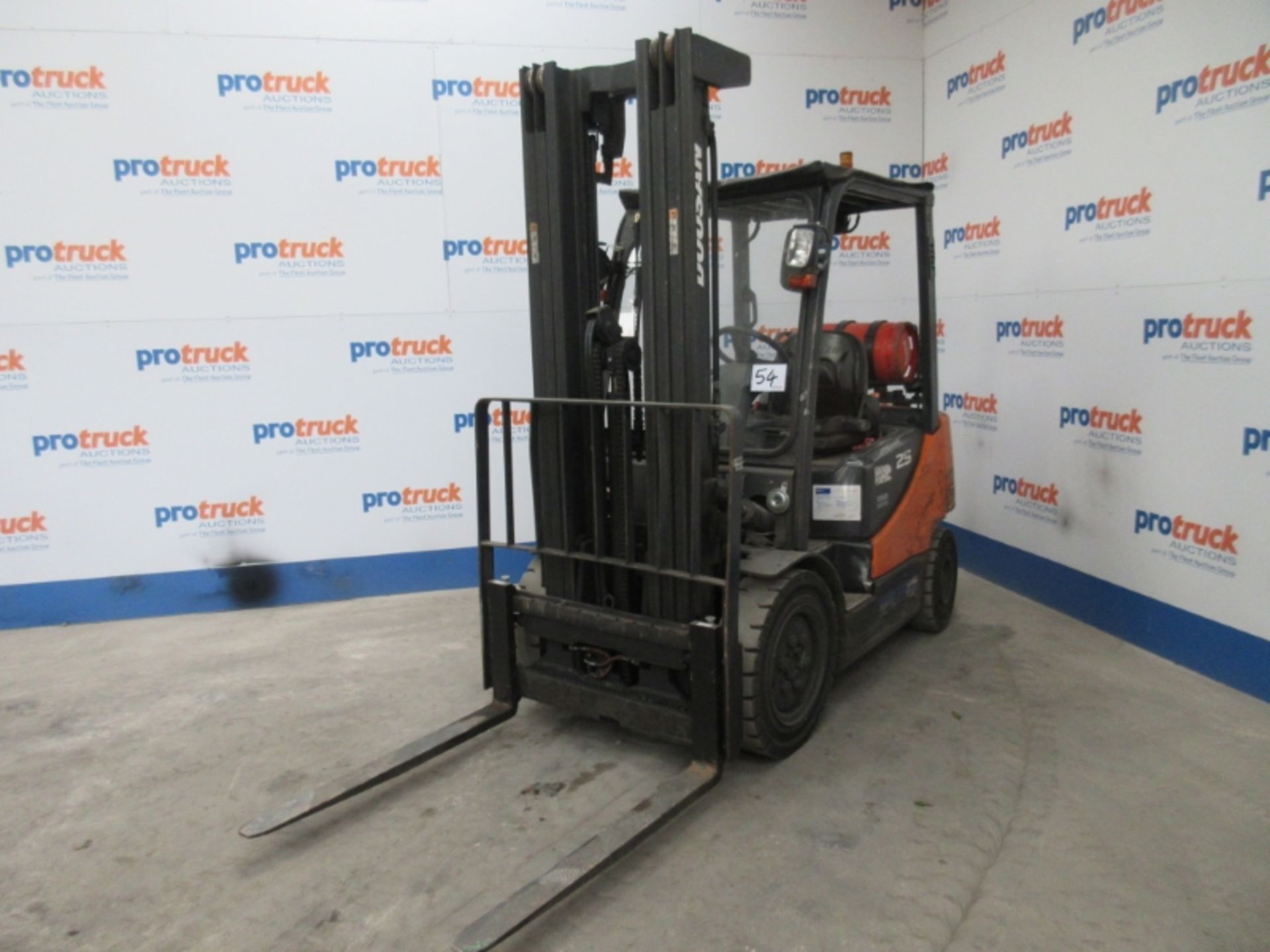 DOOSAN G25E-5 Plant LPG / CNG - VIN: MF00345 - Year: 2008 - . Hours - Triplex 3.2M Forklift,