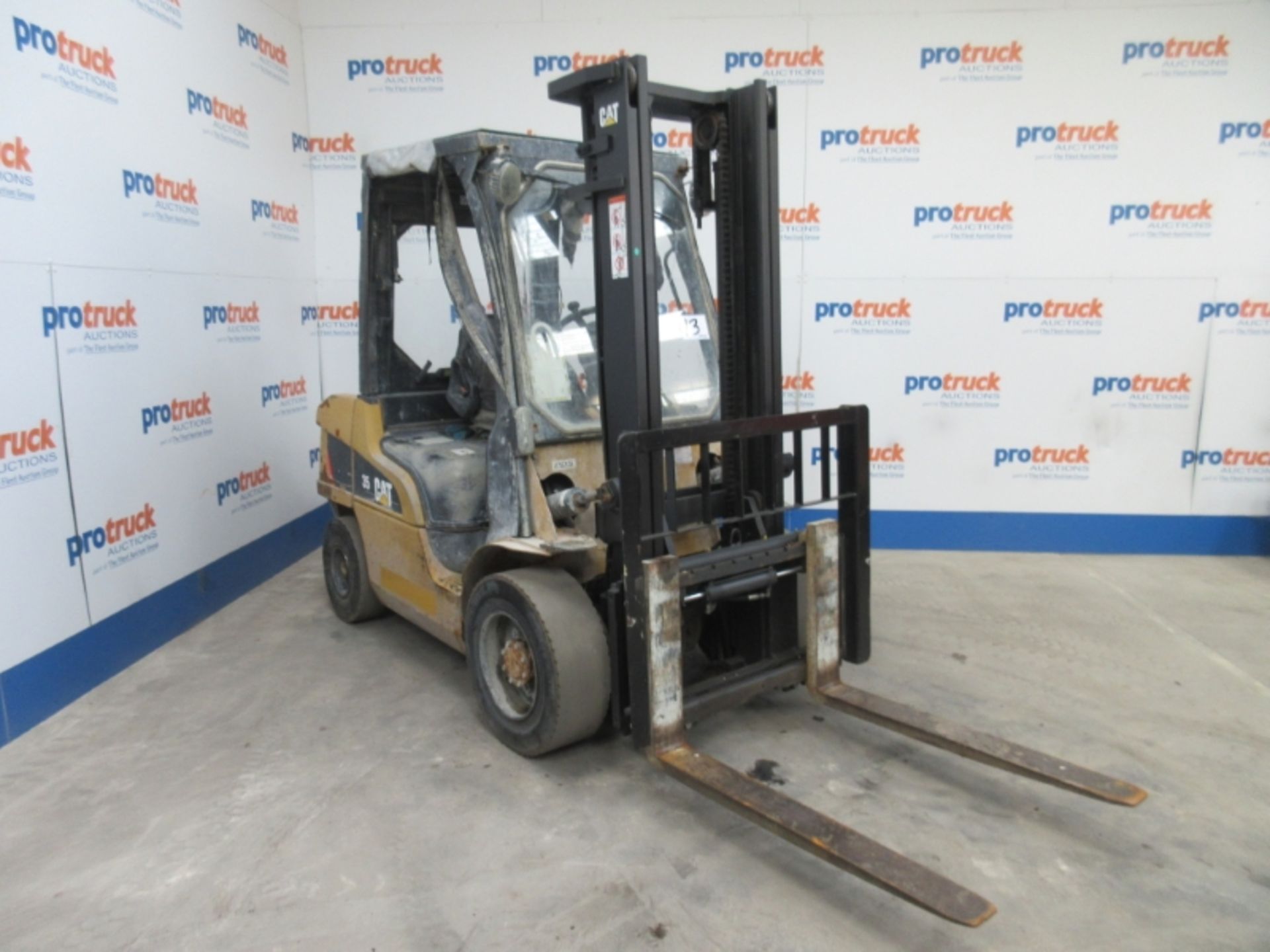 CATERPILLAR DP35N Plant Diesel - VIN: ET14E53242 - Year: 2011 - 6,725 Hours - Duplex Forklift, - Image 2 of 7