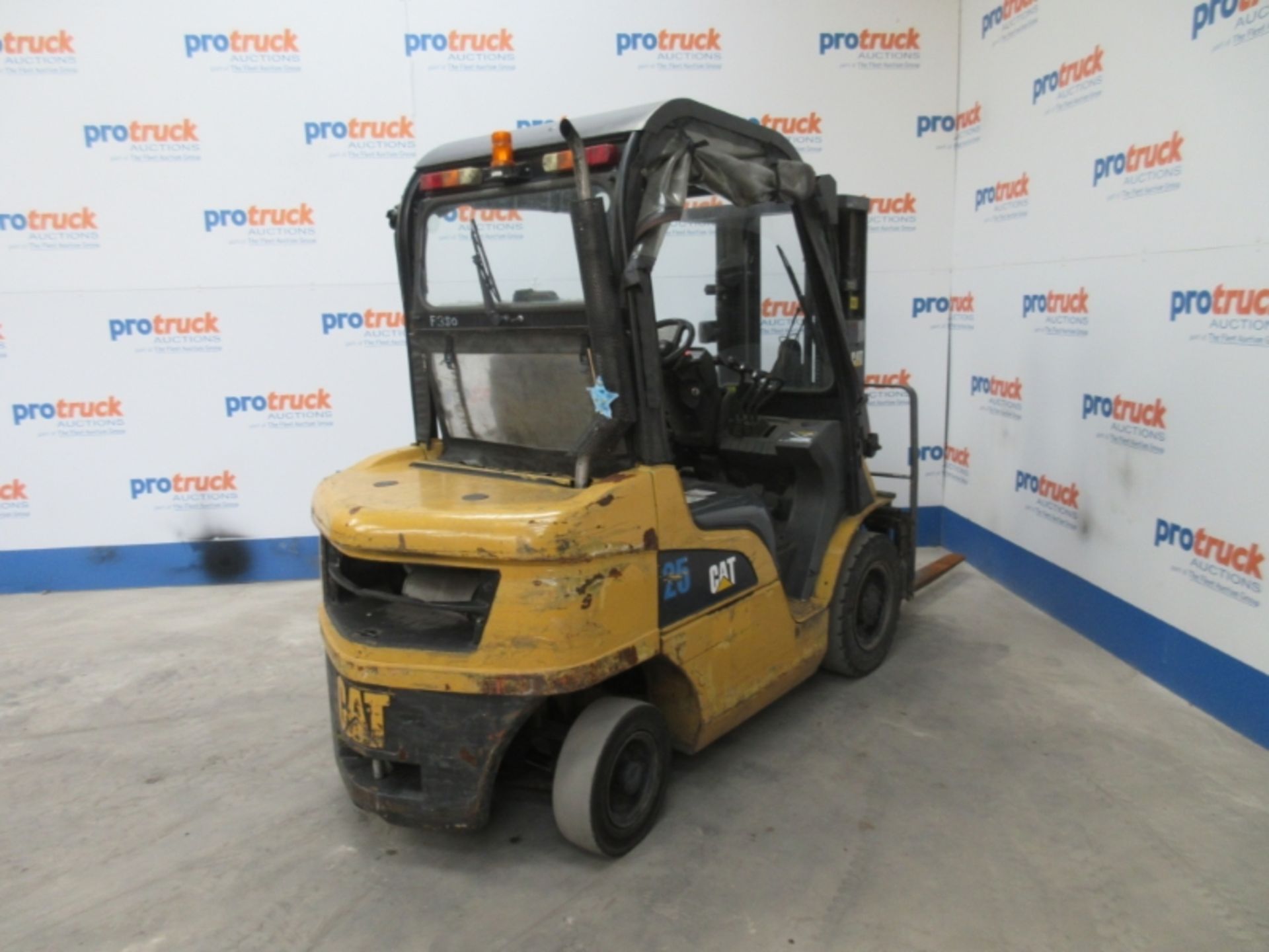 CATERPILLAR DP25N Plant Diesel - VIN: ET18C53673 - Year: 2008 - 6,913 Hours - Triplex Forklift, - Image 4 of 7