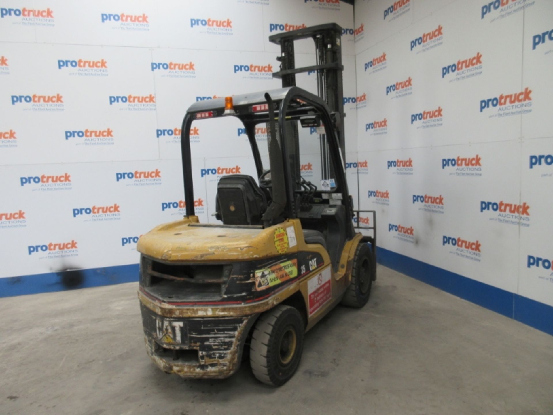 CATERPILLAR DP35N Plant Diesel - VIN: ET14E50233 - Year: 2005 - 7,454 Hours - Duplex Forklift, - Image 4 of 7