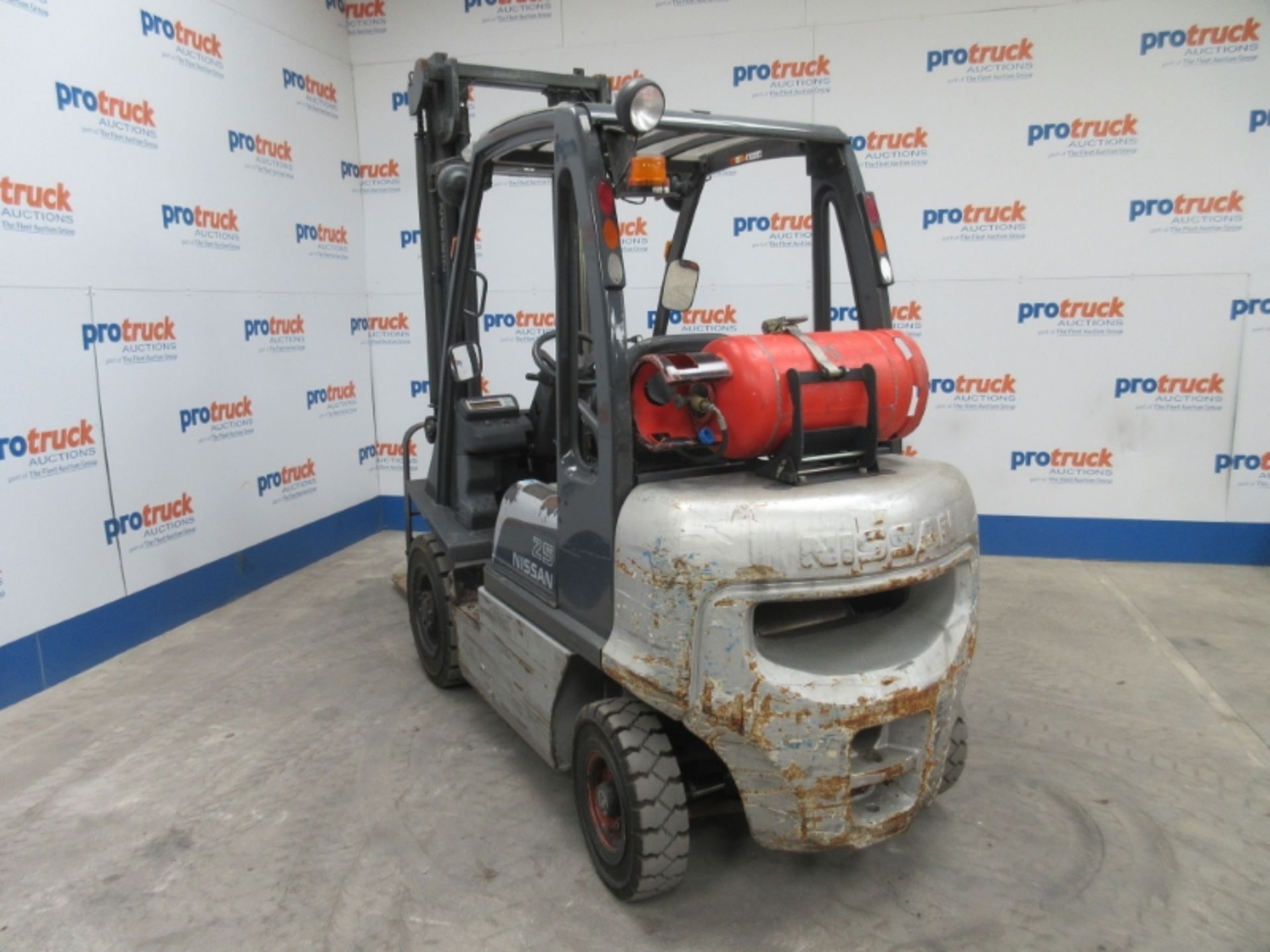 NISSAN U1D2A25LQ Plant LPG / CNG - VIN: E700990 - 10,005 Hours - Duplex 4M Forklift, Sideshift, R. - Image 3 of 7