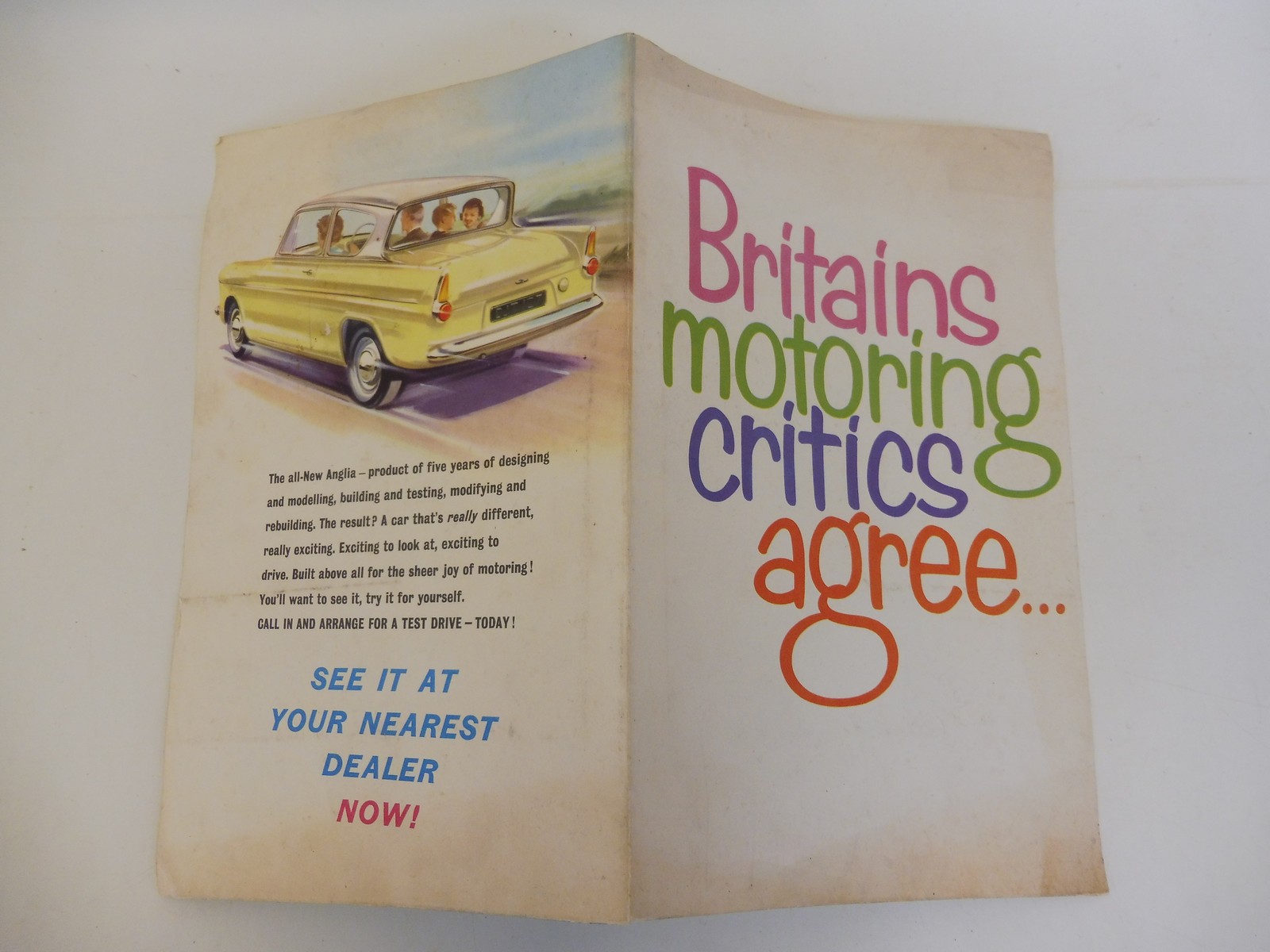 A 1959 Anglia '105E' pop-up brochure. - Image 2 of 2