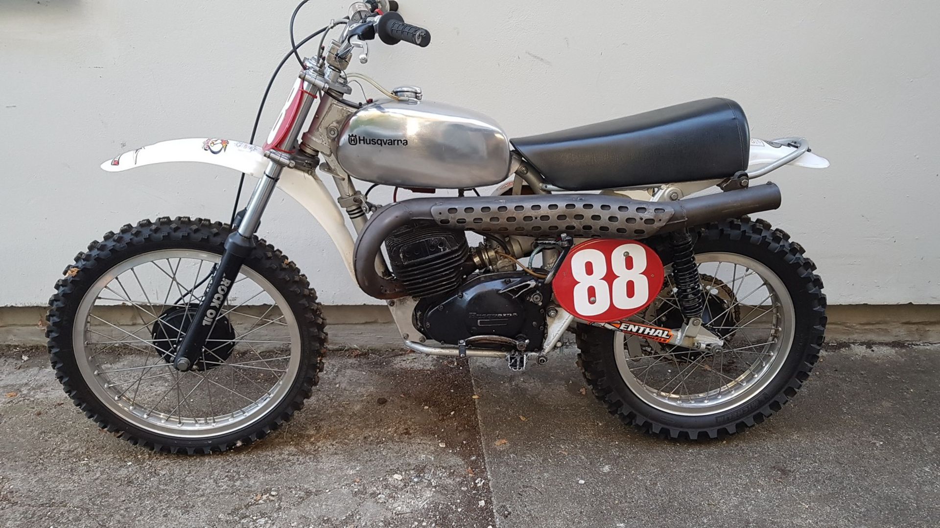 1973/4 Husqvana 250cc Motocross Twinshock - Image 2 of 2