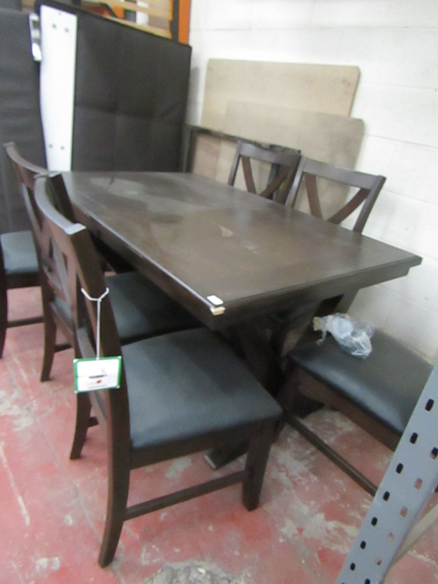 Bayside Funishings 6 seater extending dining table, comes with a bag of fixings for the table, the