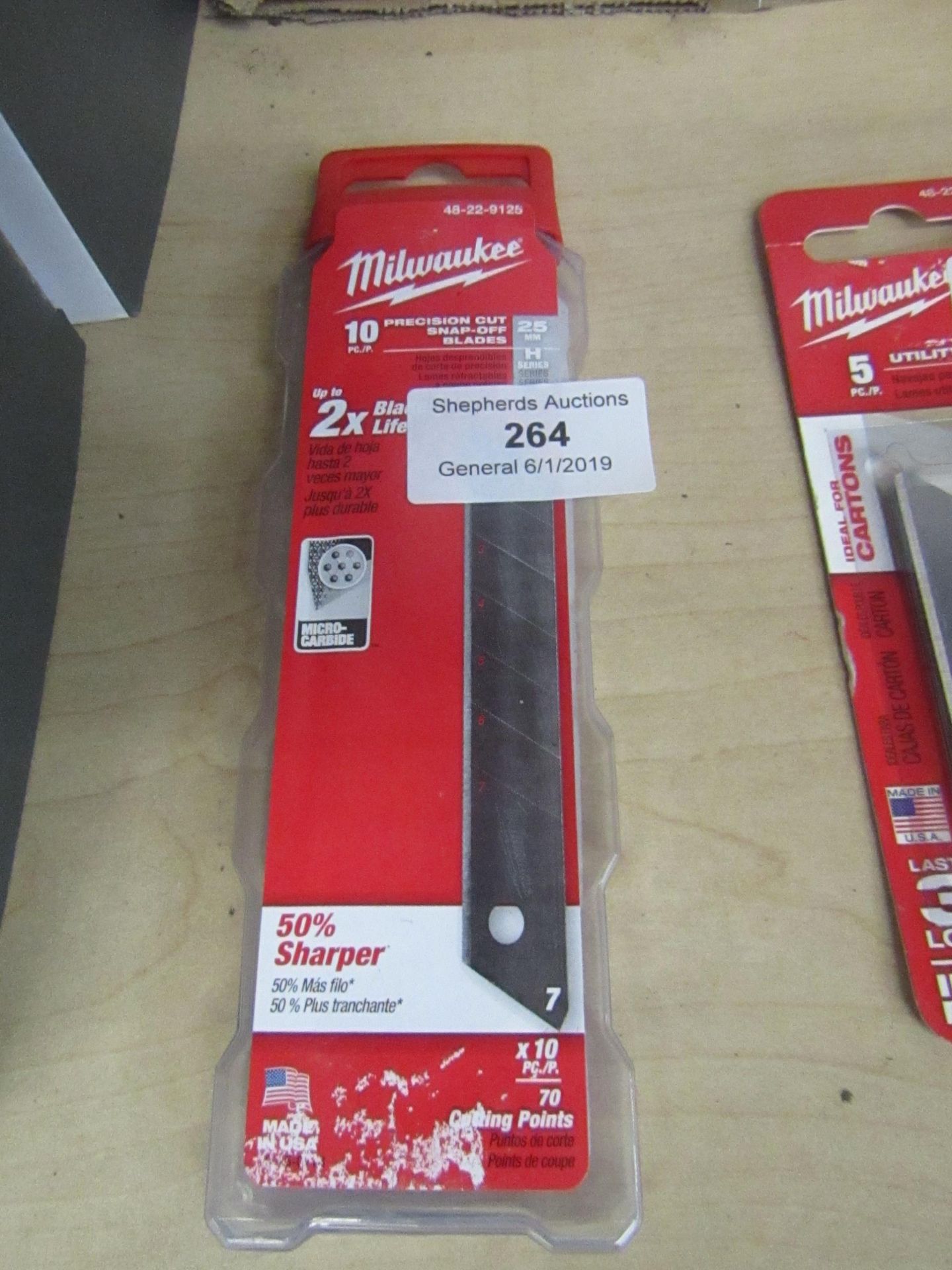 Milwaukee pack of 10 precision cut snap off blade, new