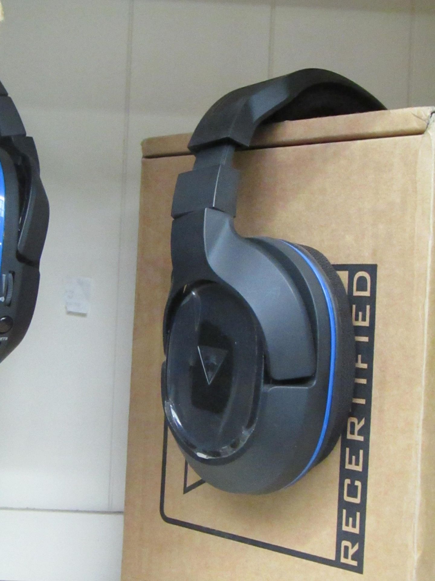 Turtle Beach ST400 gaming headset, tested working and boxed.