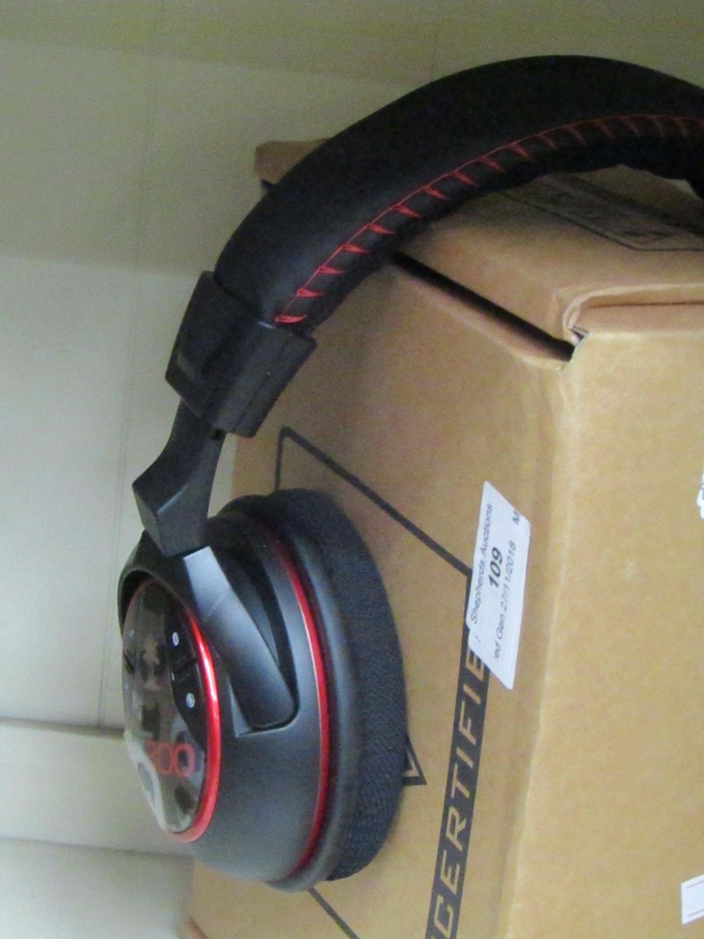 Turtle Beach Z300 gaming headset, tested working and boxed.