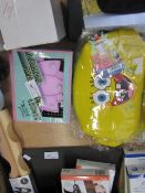 4x Items being; 2x Spongebob Squarepants wash bags 2x Lotus Marquee lights